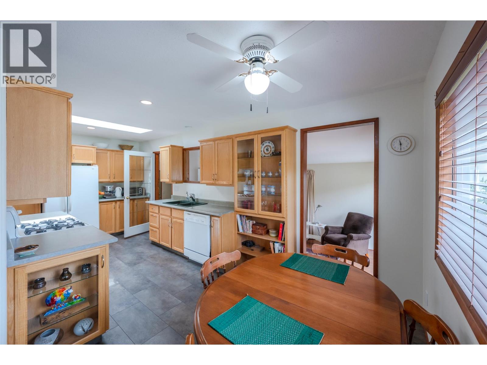 11819 Grant Avenue, Summerland, British Columbia  V0H 1Z8 - Photo 9 - 10390412
