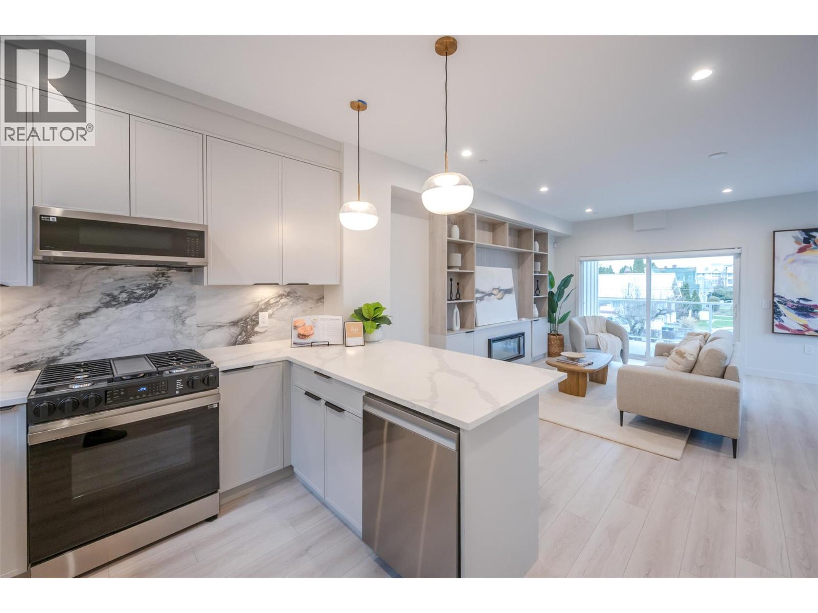 784 Argyle Street Unit# 102, Penticton, British Columbia  V2A 0J6 - Photo 4 - 10390405