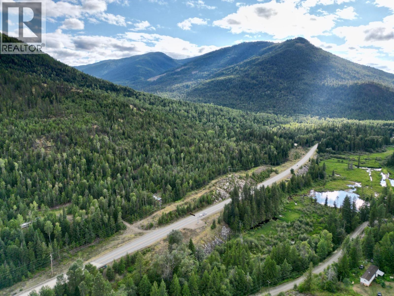 5105 3 Highway, Salmo, British Columbia  V0G 1Z0 - Photo 13 - 10390361
