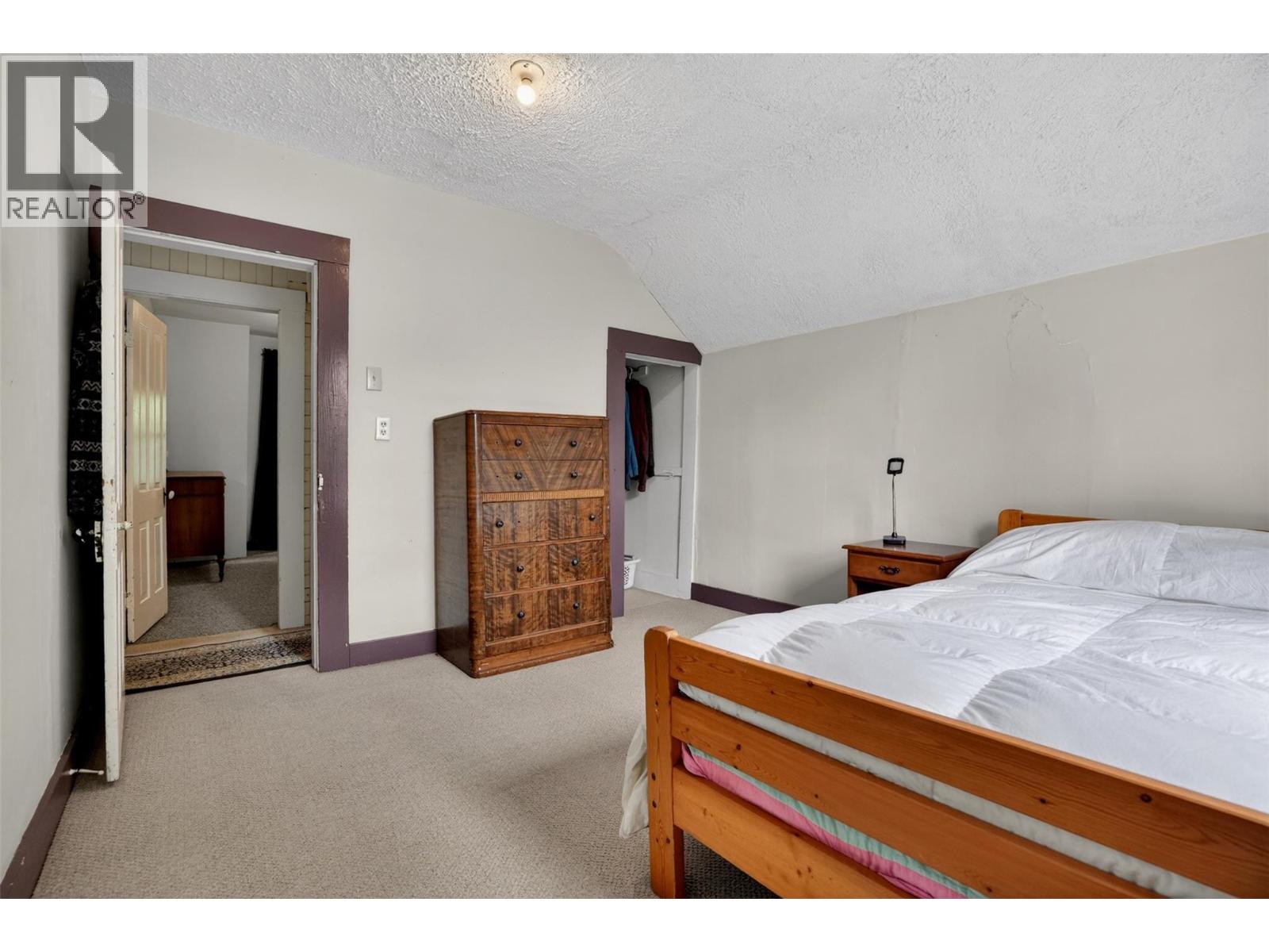 404 Houston Street, Nelson, British Columbia  V1L 5H5 - Photo 29 - 10390351