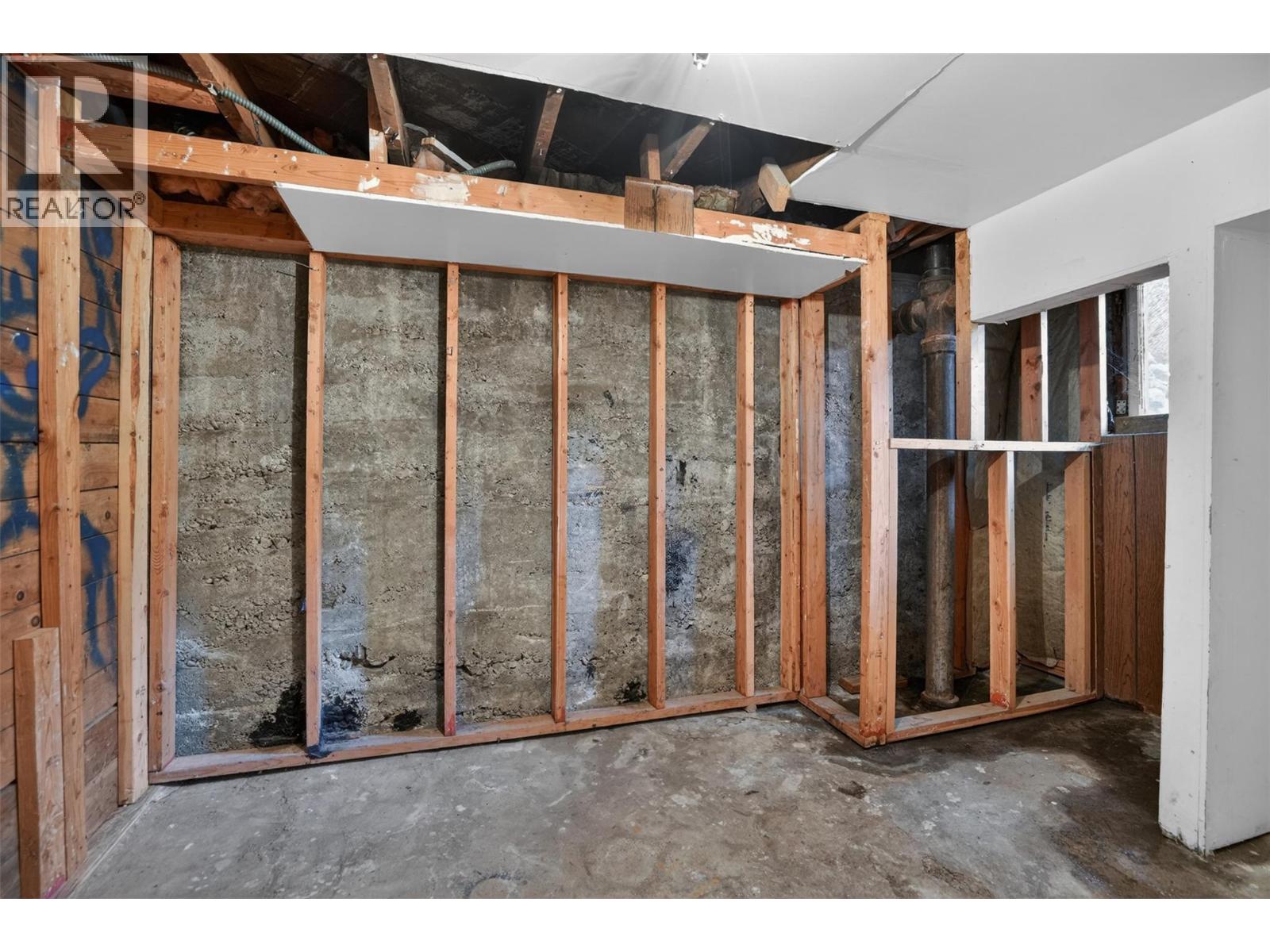 404 Houston Street, Nelson, British Columbia  V1L 5H5 - Photo 46 - 10390351
