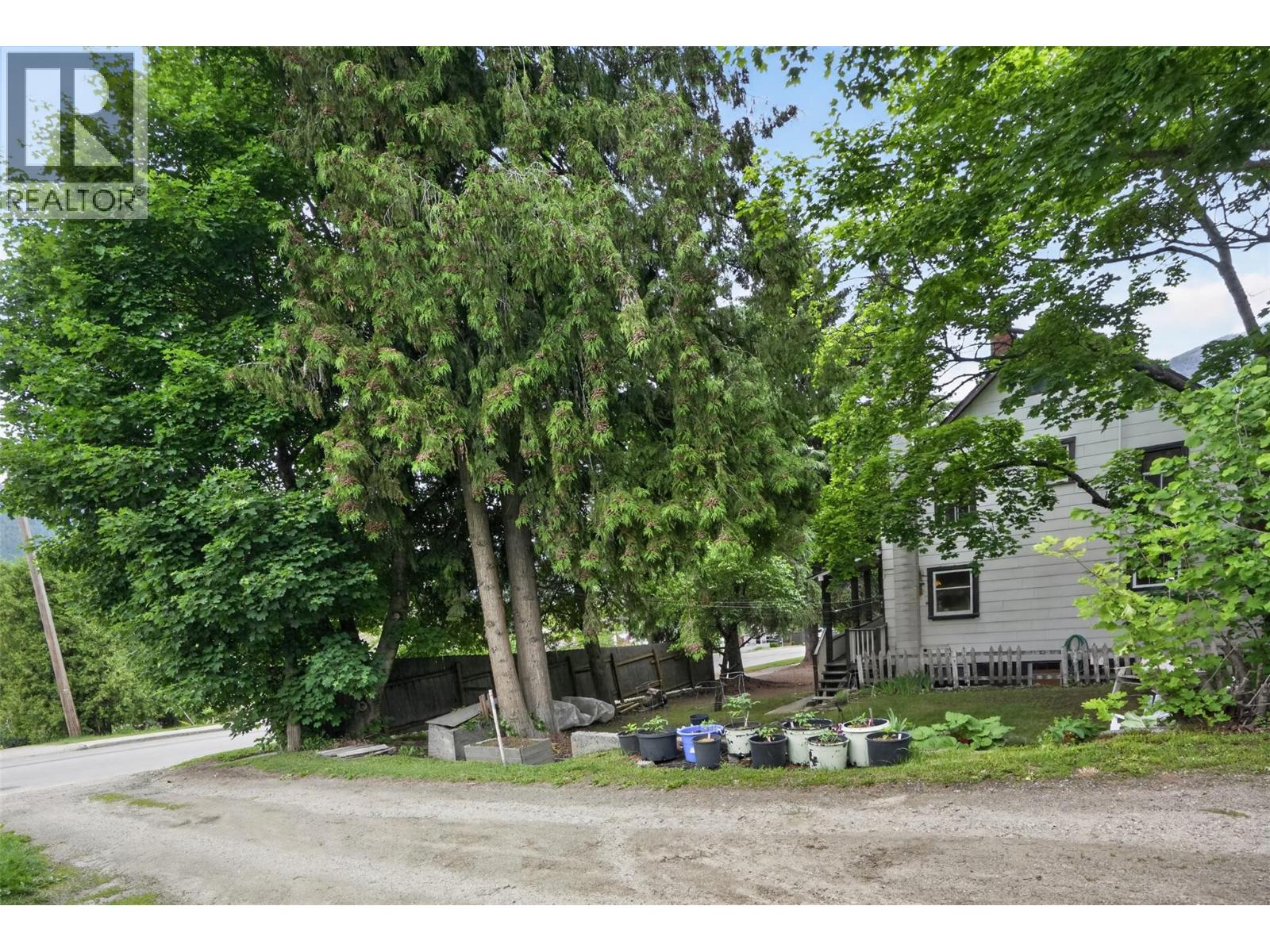 404 Houston Street, Nelson, British Columbia  V1L 5H5 - Photo 57 - 10390351