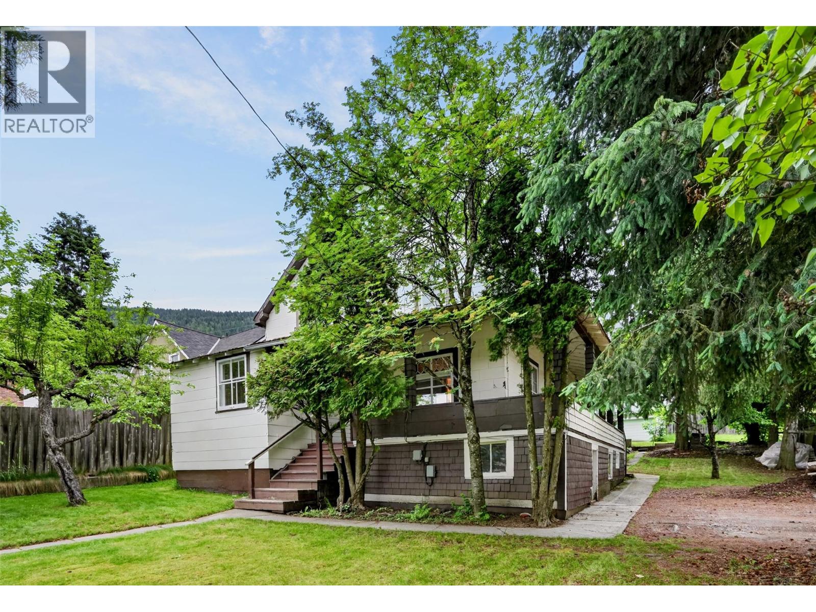 404 Houston Street, Nelson, British Columbia  V1L 5H5 - Photo 58 - 10390351