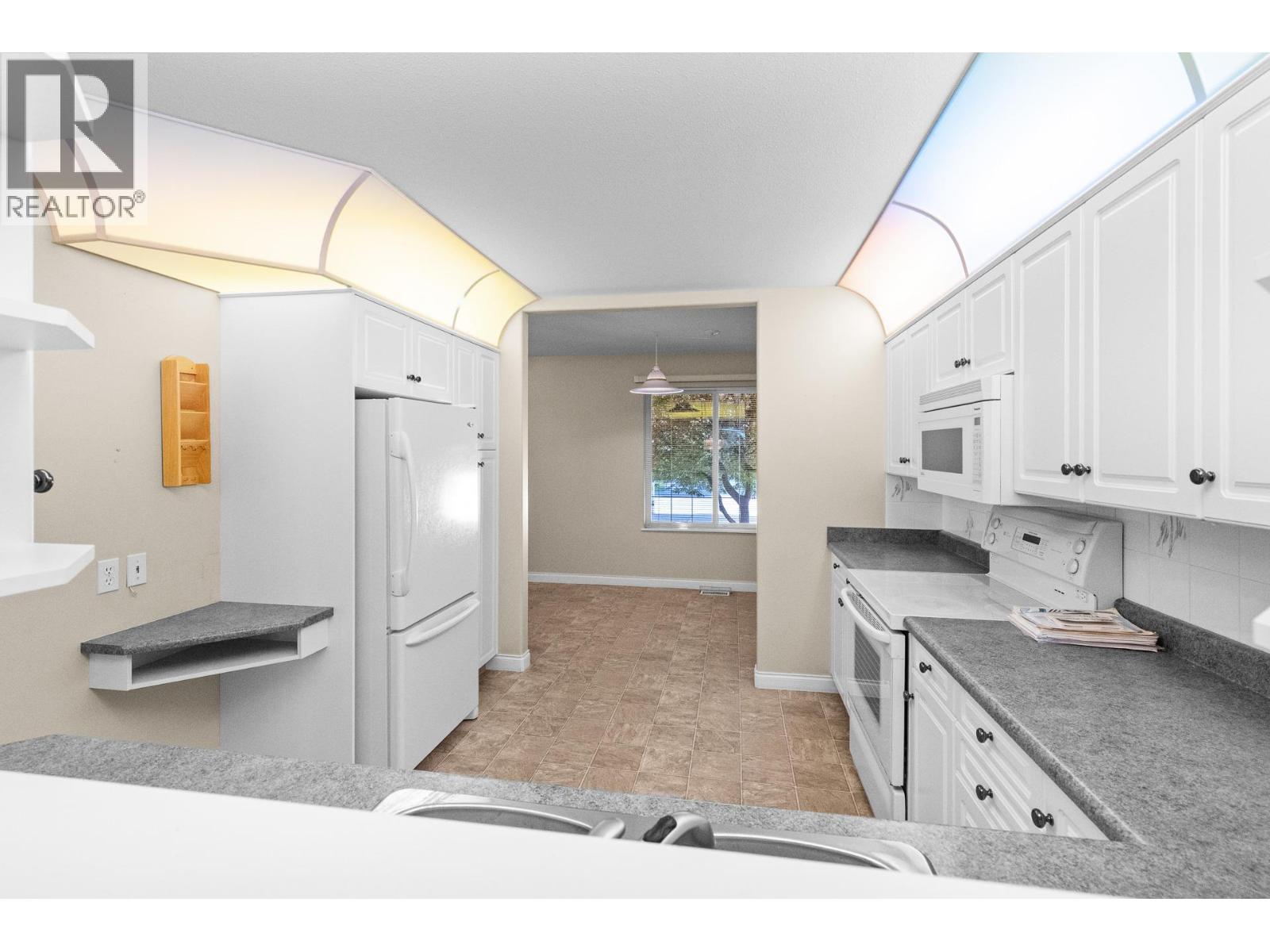 1800 Parkview Crescent Unit# 10, Kelowna, British Columbia  V1X 7G6 - Photo 24 - 10389350