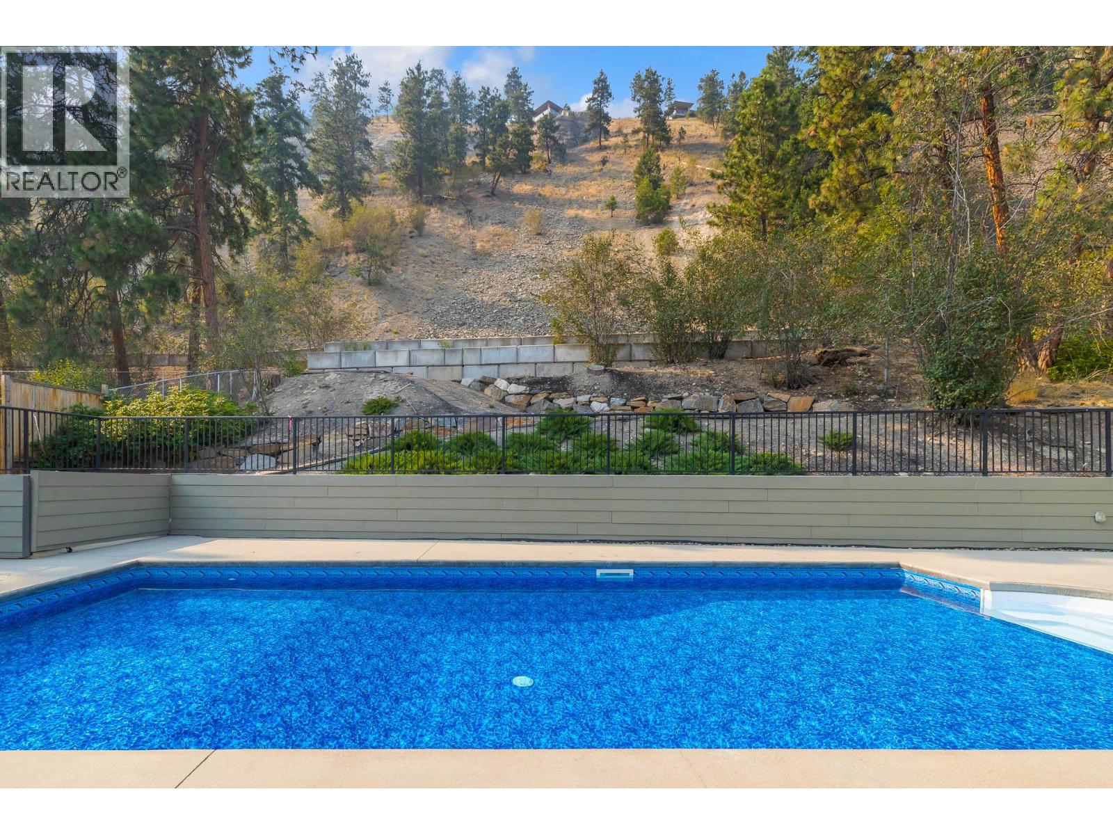 2218 Omineca Place, Kelowna, British Columbia  V1V 1H7 - Photo 4 - 10390388