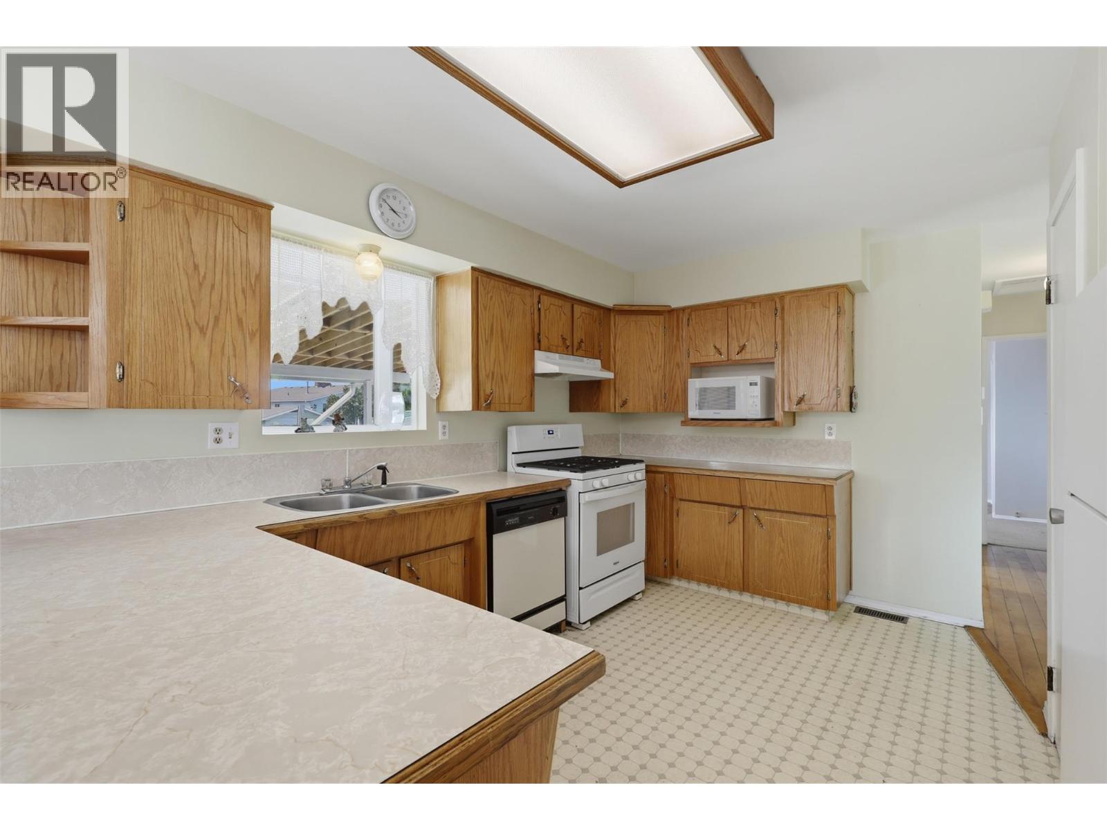 868 Mcbride Street, Kamloops, British Columbia  V2B 5S3 - Photo 15 - 10390360