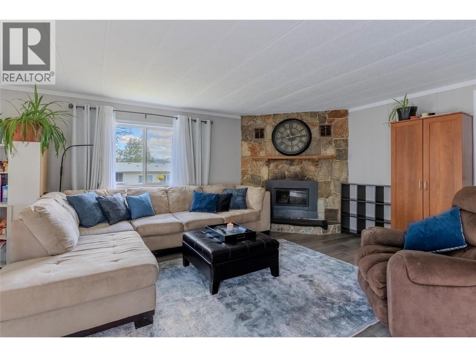 392 Granite Drive, Logan Lake, British Columbia  V0K 1W0 - Photo 2 - 10390337