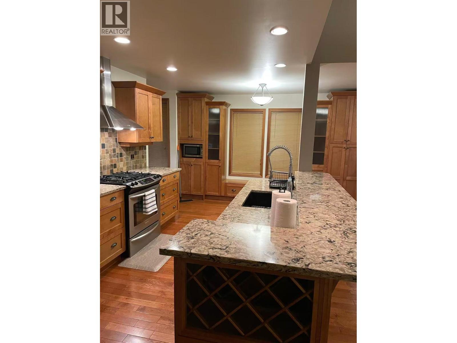 945 Lloyd Jones Drive, West Kelowna, British Columbia  V1Z 2X9 - Photo 14 - 10390328