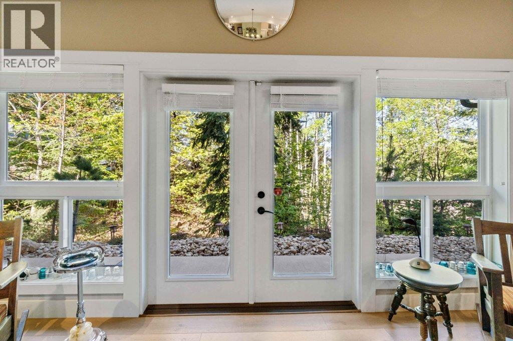 1581 20 Street Ne Unit# 1, Salmon Arm, British Columbia  V1E 0A7 - Photo 49 - 10390045