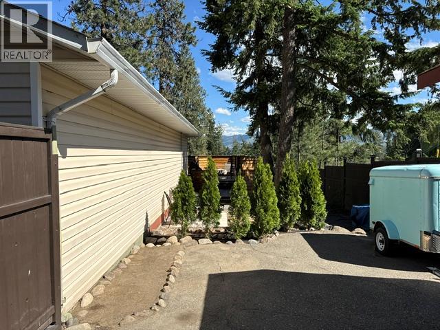 3037 Country Hills Lane, West Kelowna, British Columbia  V4T 1C3 - Photo 9 - 10389526