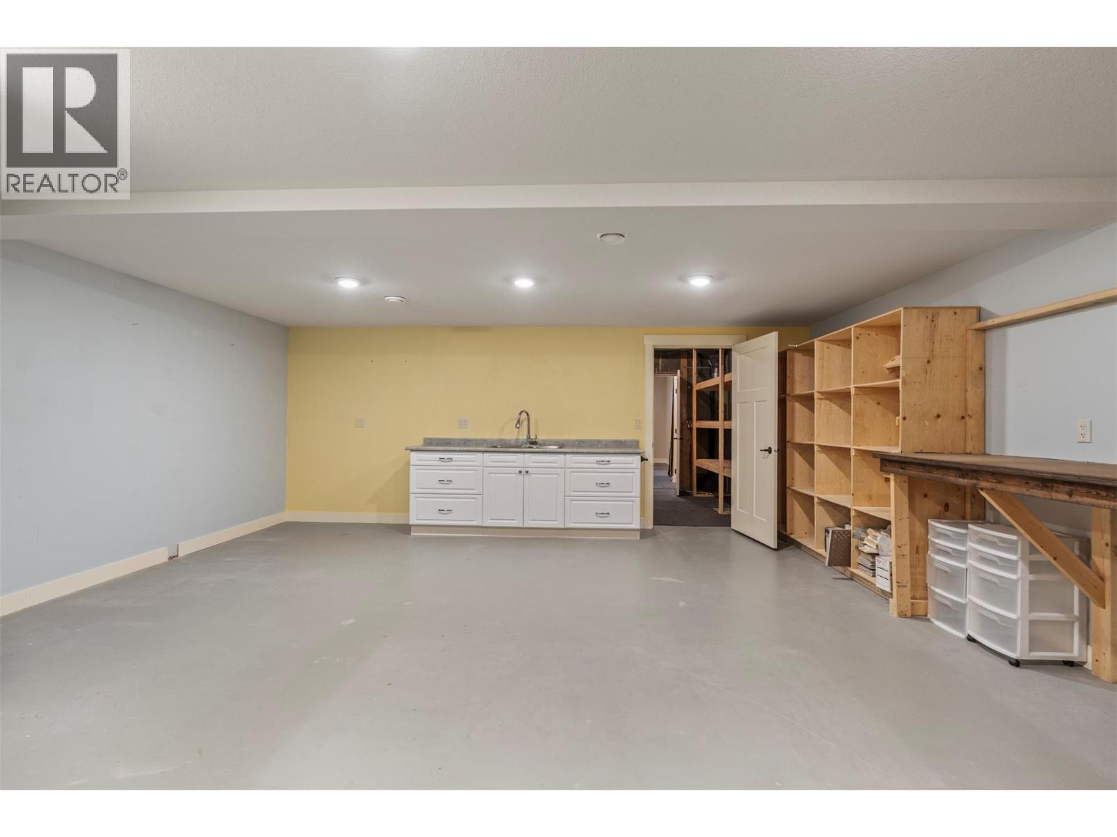 2444 York Avenue Unit# 32, Armstrong, British Columbia  V4Y 0Y3 - Photo 38 - 10390199