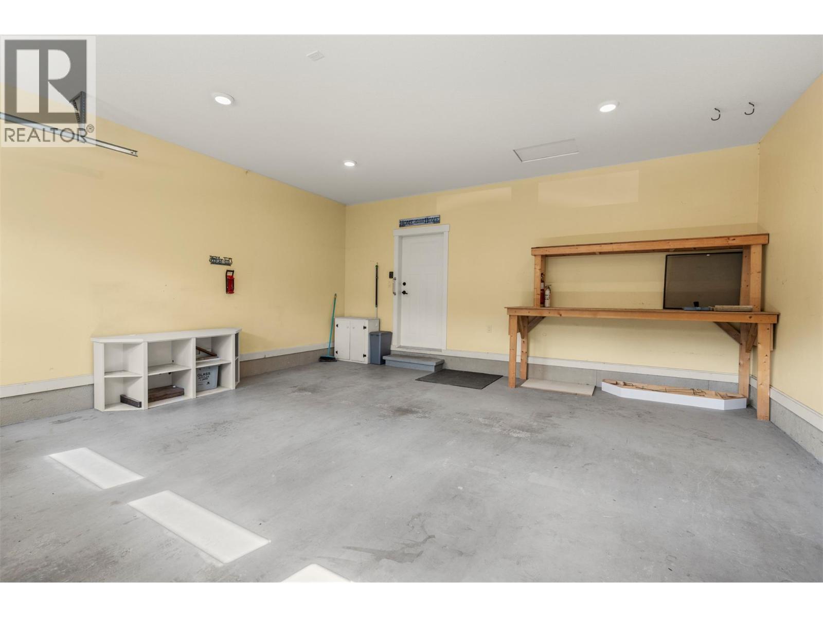 2444 York Avenue Unit# 32, Armstrong, British Columbia  V4Y 0Y3 - Photo 42 - 10390199