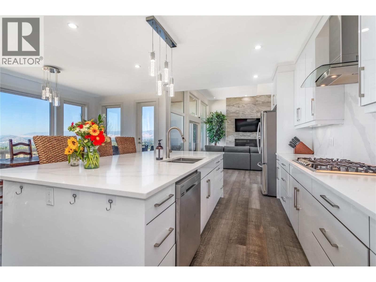 1016 Clarance Avenue, Kelowna, British Columbia  V1W 5M6 - Photo 14 - 10390081