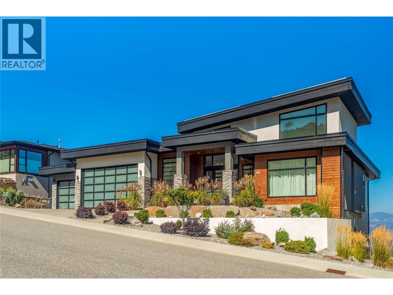 1016 Clarance Avenue, Kelowna, British Columbia  V1W 5M6 - Photo 2 - 10390081