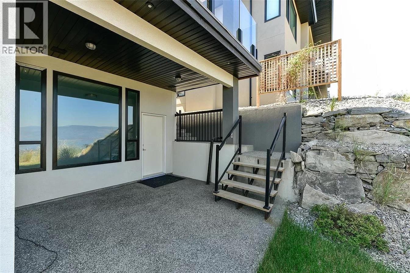 1016 Clarance Avenue, Kelowna, British Columbia  V1W 5M6 - Photo 47 - 10390081