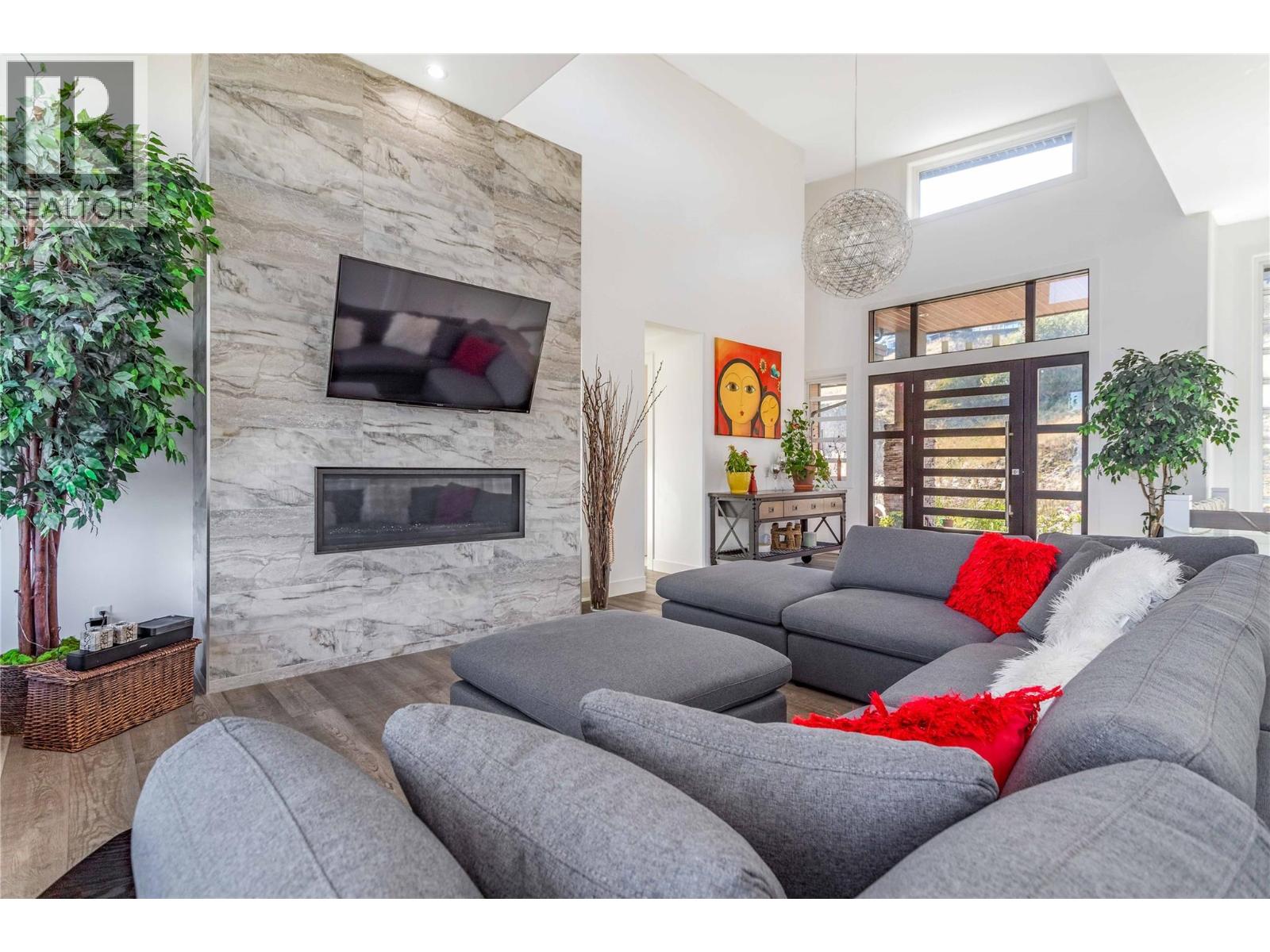 1016 Clarance Avenue, Kelowna, British Columbia  V1W 5M6 - Photo 8 - 10390081