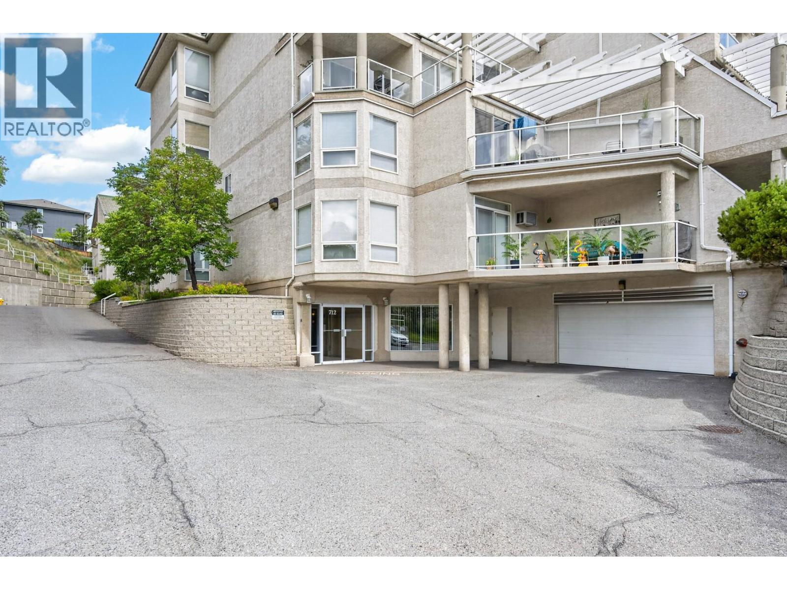 712 Sahali Terrace Unit# 406, Kamloops, British Columbia  V2C 6T2 - Photo 2 - 10390068