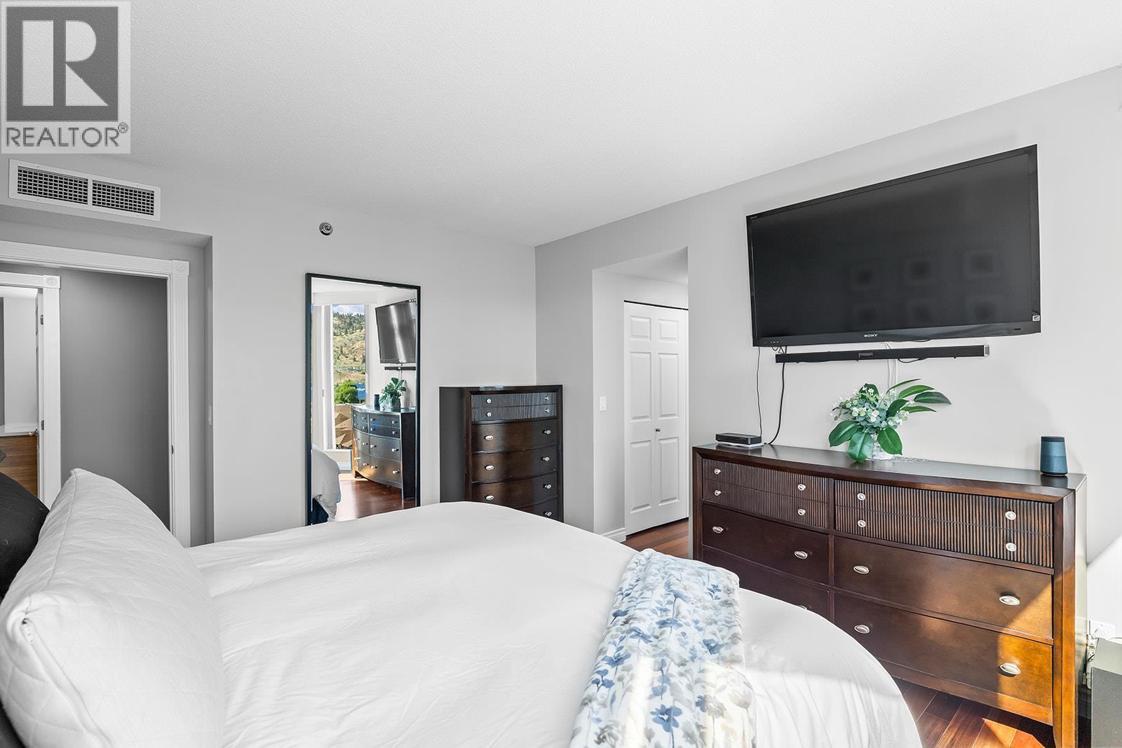 1152 Sunset Drive Unit# 1002, Kelowna, British Columbia  V1Y 9R7 - Photo 32 - 10389345