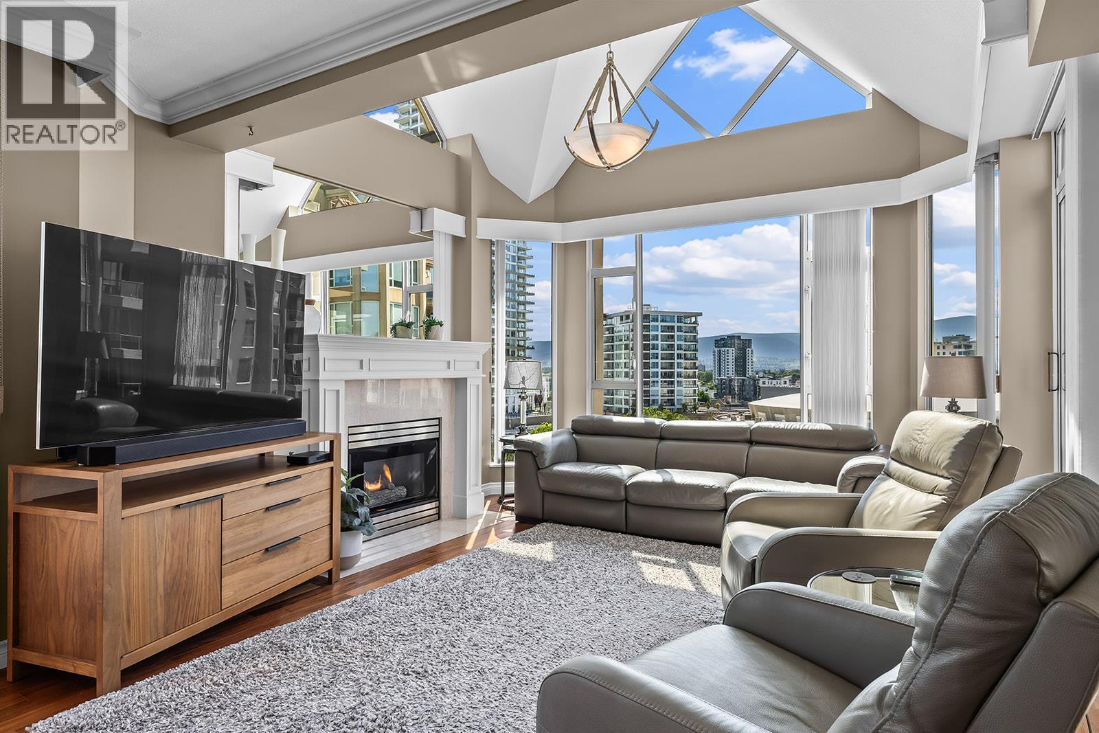 1152 Sunset Drive Unit# 1002, Kelowna, British Columbia  V1Y 9R7 - Photo 4 - 10389345