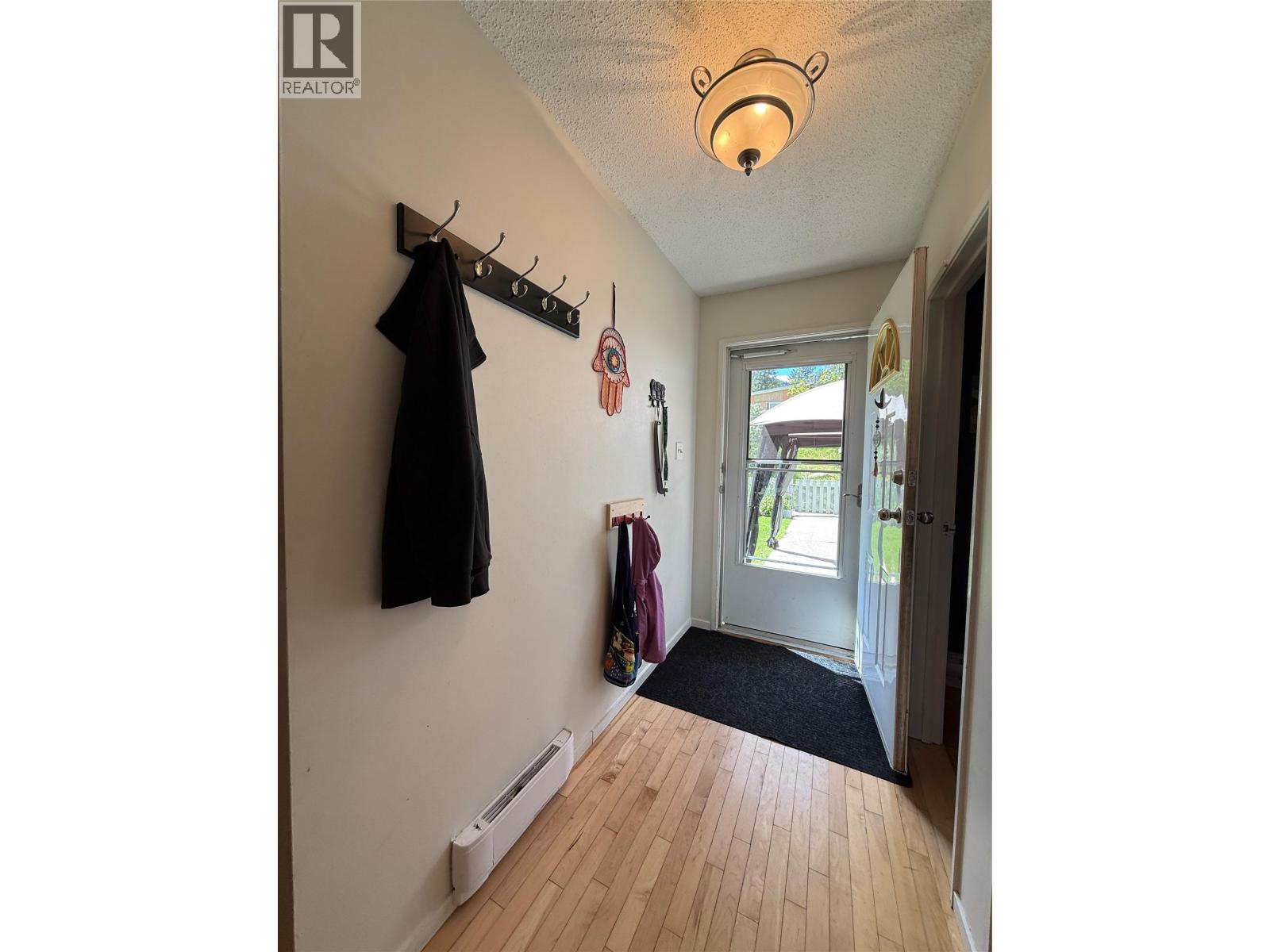 467 Richards Street W, Nelson, British Columbia  V1L 3K2 - Photo 12 - 10390164