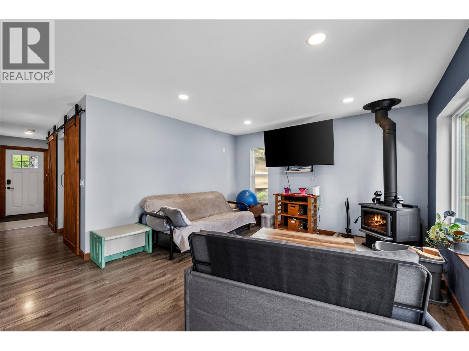 3307 Powell Road, Kamloops, British Columbia  V0E 3E1 - Photo 10 - 10389792
