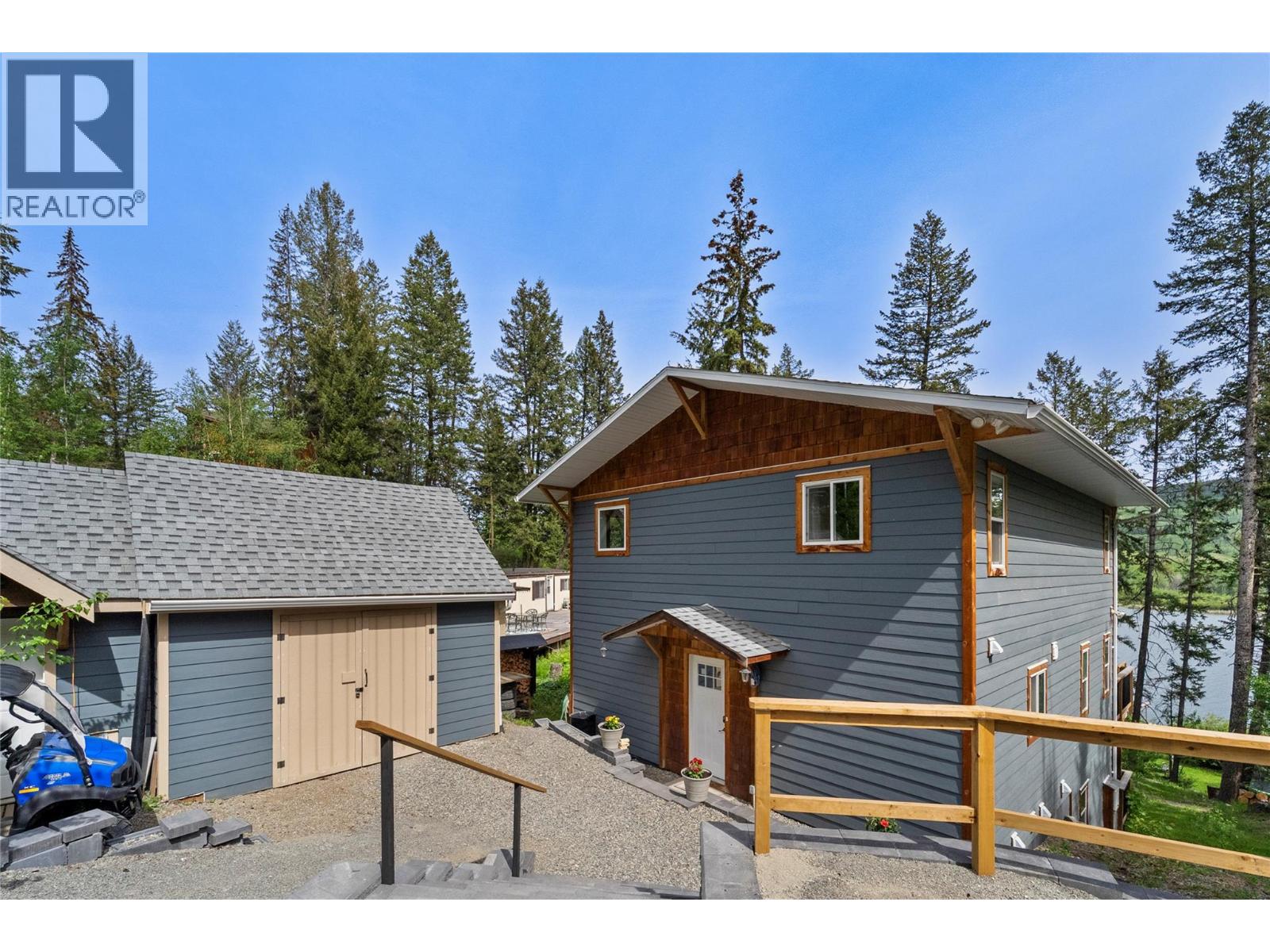 3307 Powell Road, Kamloops, British Columbia  V0E 3E1 - Photo 2 - 10389792