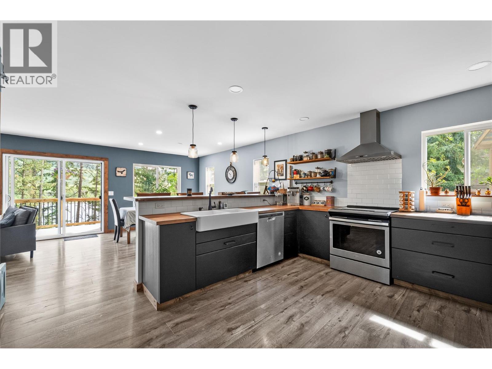 3307 Powell Road, Kamloops, British Columbia  V0E 3E1 - Photo 3 - 10389792