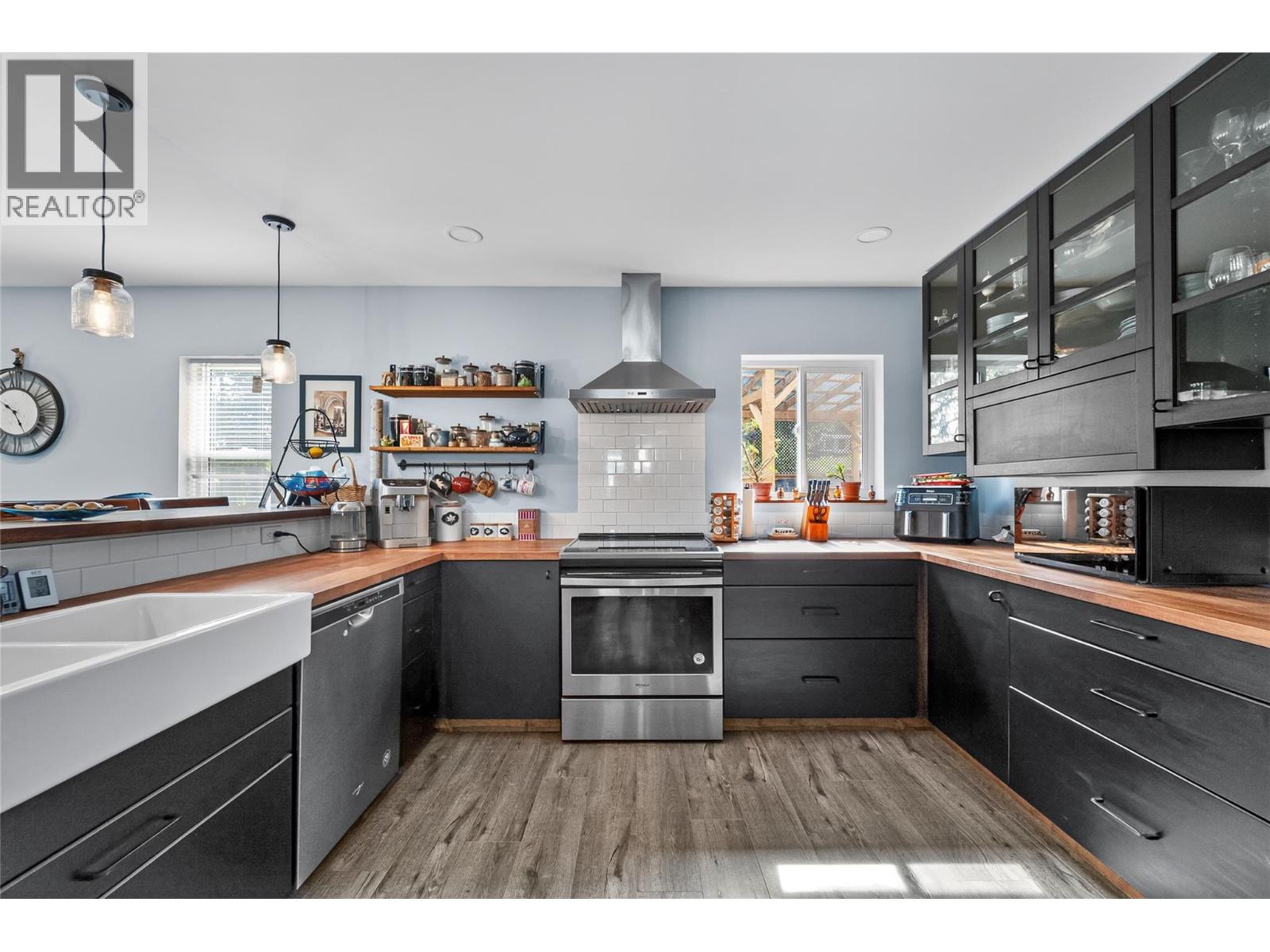 3307 Powell Road, Kamloops, British Columbia  V0E 3E1 - Photo 4 - 10389792