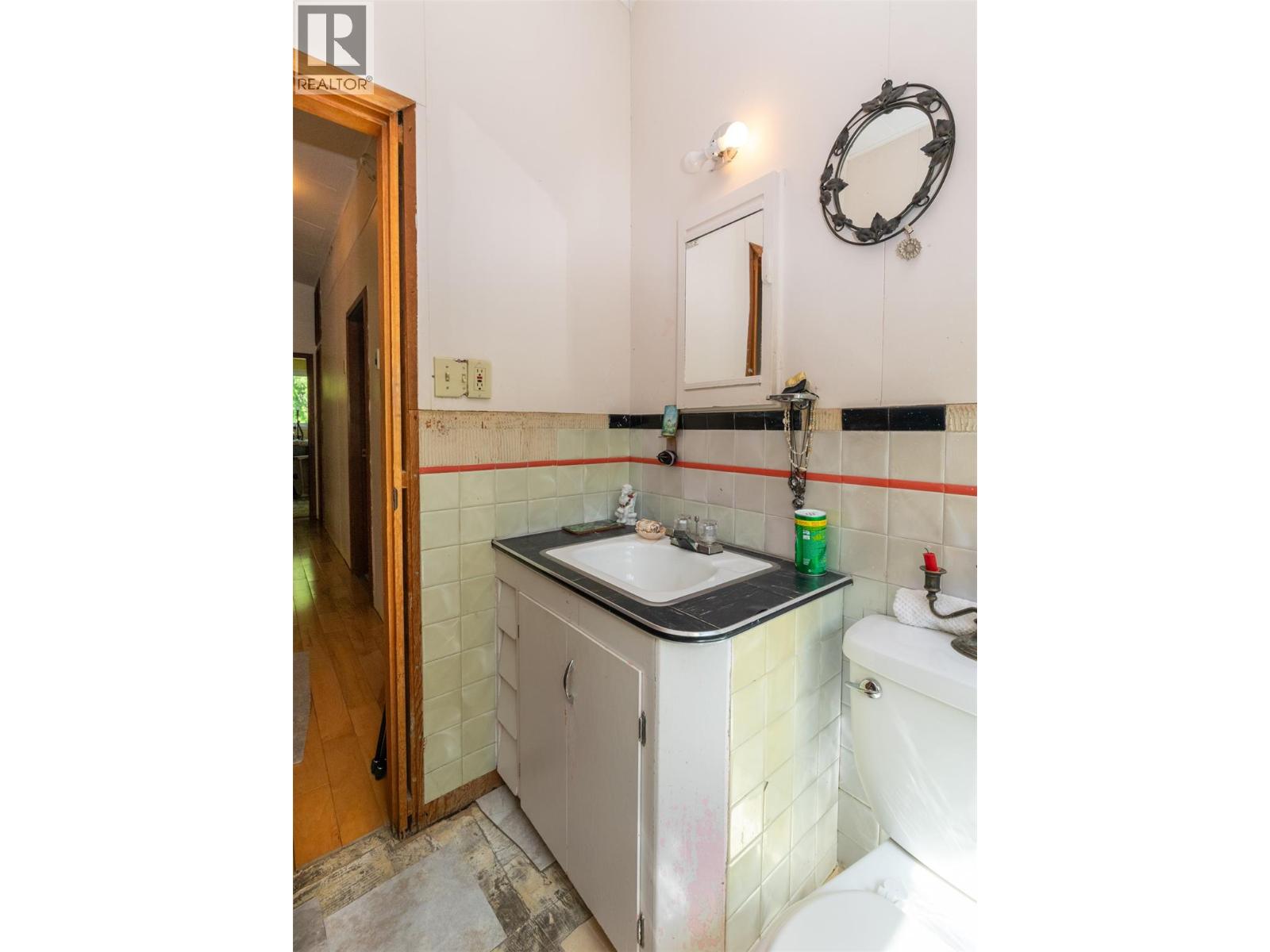34 West Poirier Road, Mara, British Columbia  V0E 2K0 - Photo 15 - 10390122