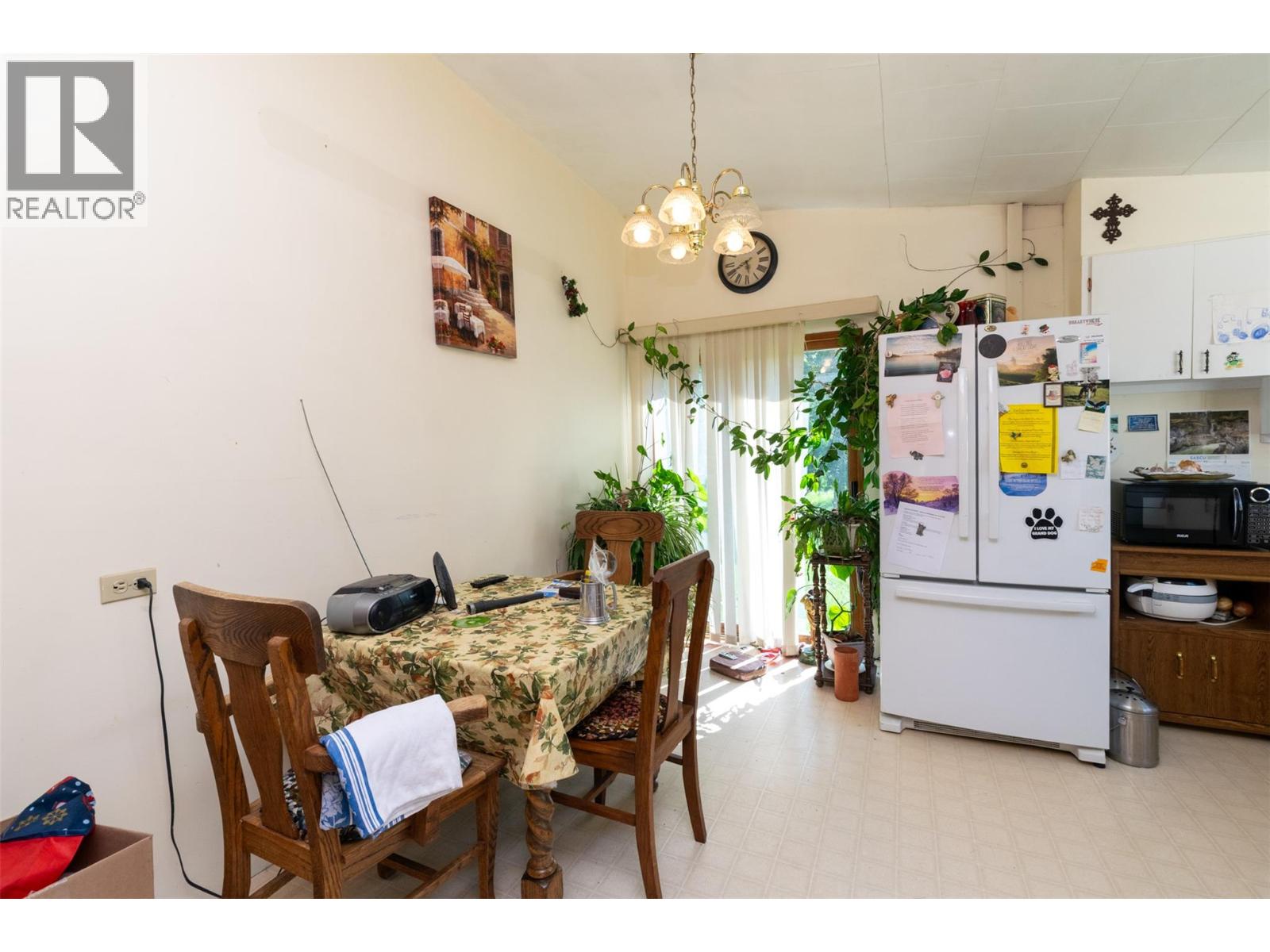 34 West Poirier Road, Mara, British Columbia  V0E 2K0 - Photo 7 - 10390122