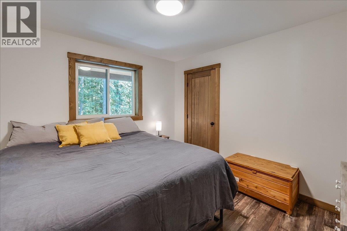 809 Slocan Street, Slocan, British Columbia  V0G 2C0 - Photo 23 - 10389528