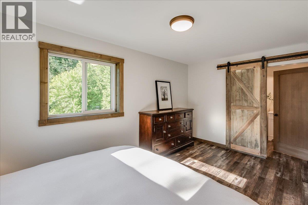 809 Slocan Street, Slocan, British Columbia  V0G 2C0 - Photo 33 - 10389528