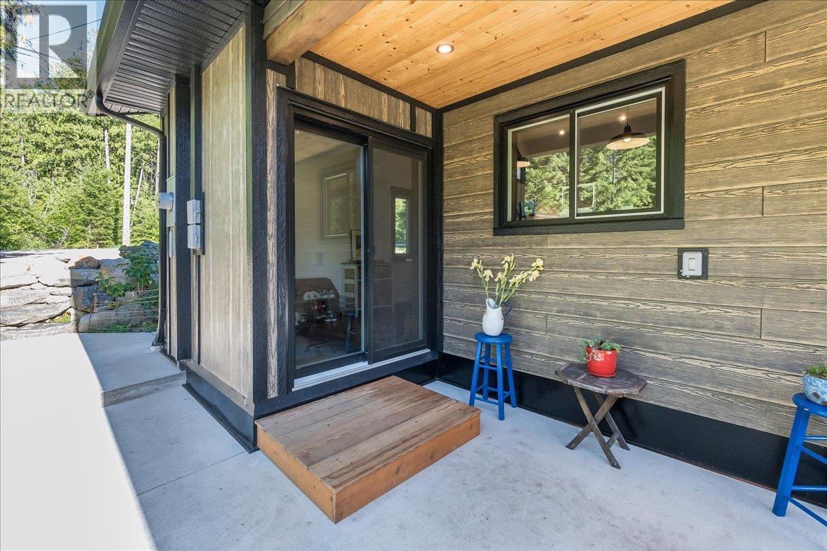 809 Slocan Street, Slocan, British Columbia  V0G 2C0 - Photo 43 - 10389528