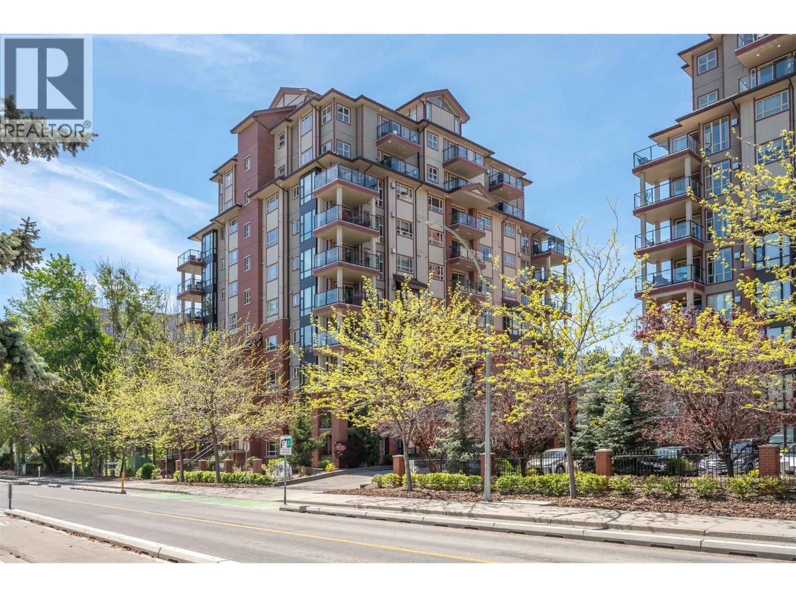 2125 Atkinson Street Unit# 702, Penticton, British Columbia  V2A 9E6 - Photo 1 - 10390373