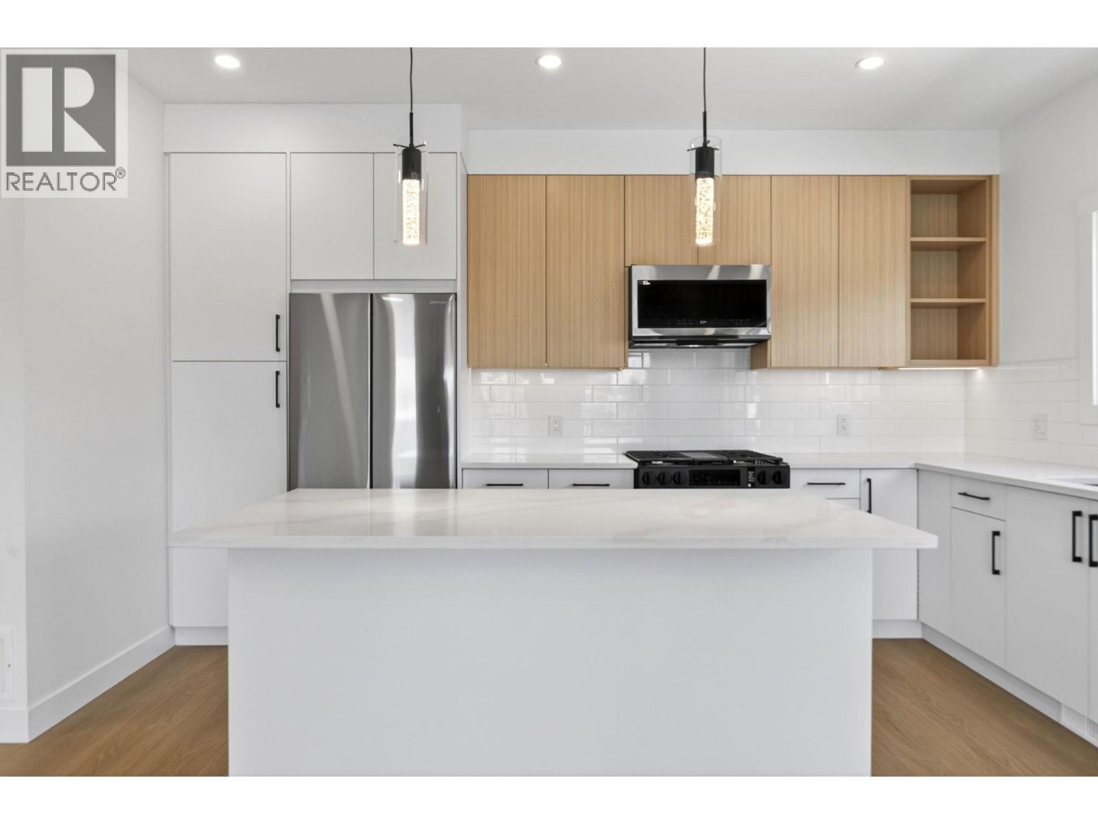 3106 16th Avenue, Vernon, British Columbia  V1T 5G7 - Photo 12 - 10389827