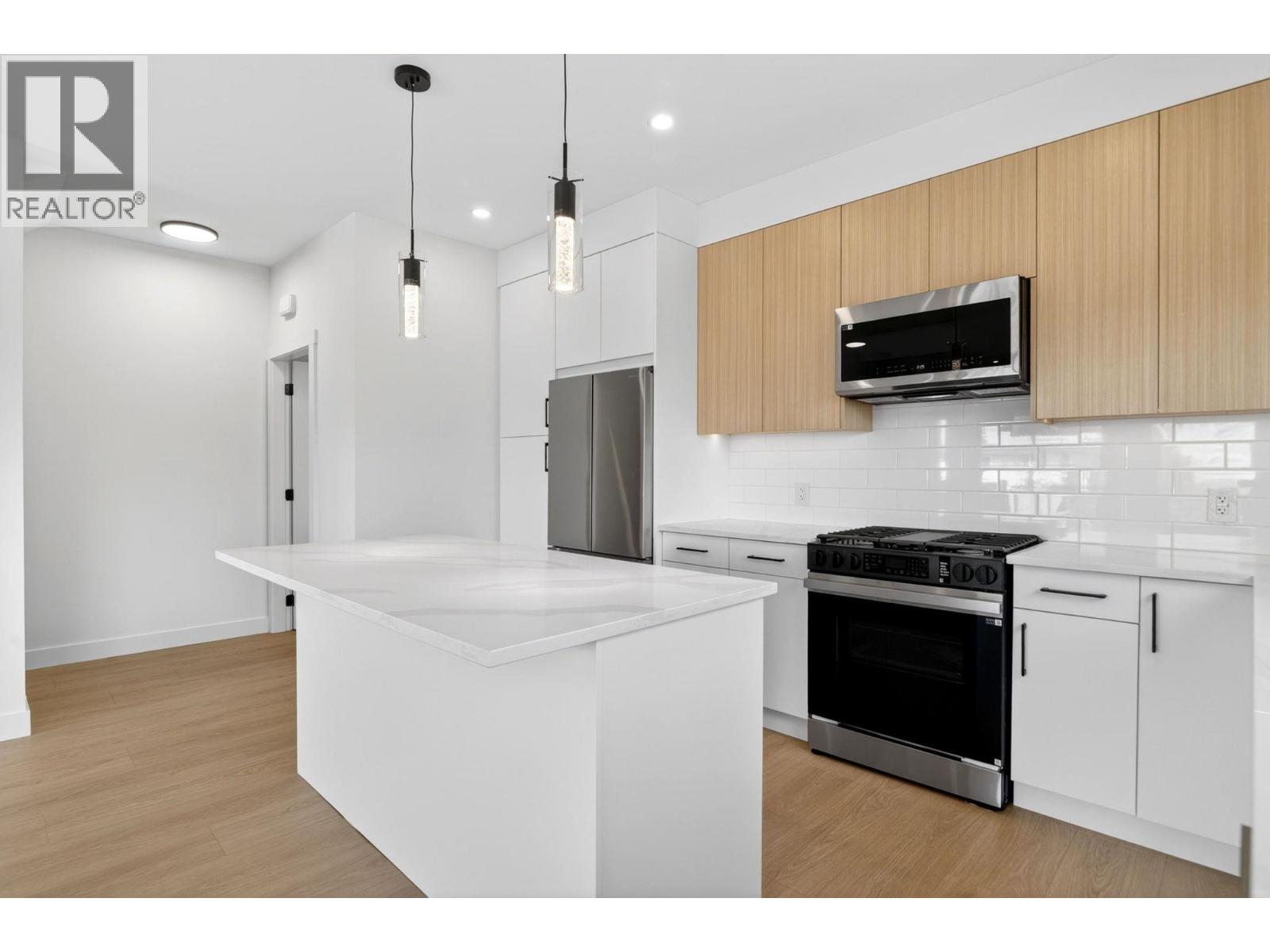 3106 16th Avenue, Vernon, British Columbia  V1T 5G7 - Photo 13 - 10389827