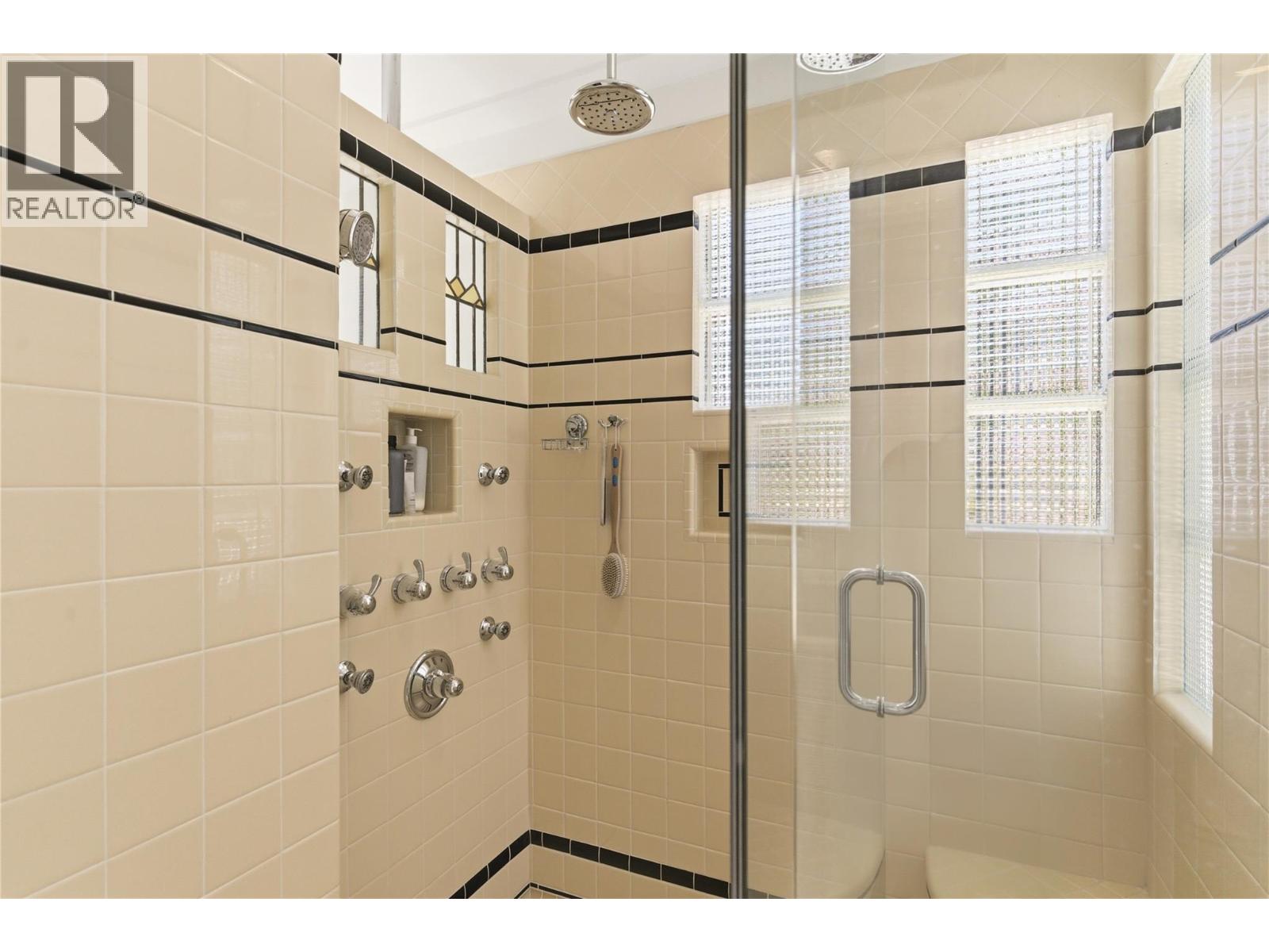 1858 Abbott Street, Kelowna, British Columbia  V1Y 1B5 - Photo 30 - 10387929