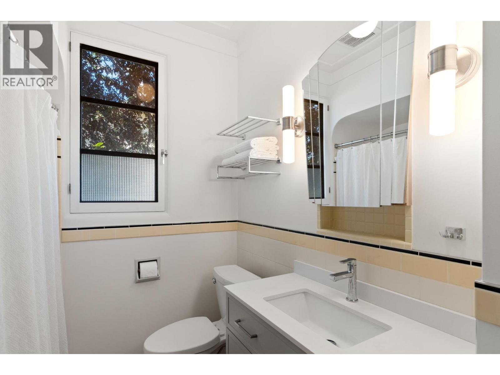 1858 Abbott Street, Kelowna, British Columbia  V1Y 1B5 - Photo 34 - 10387929