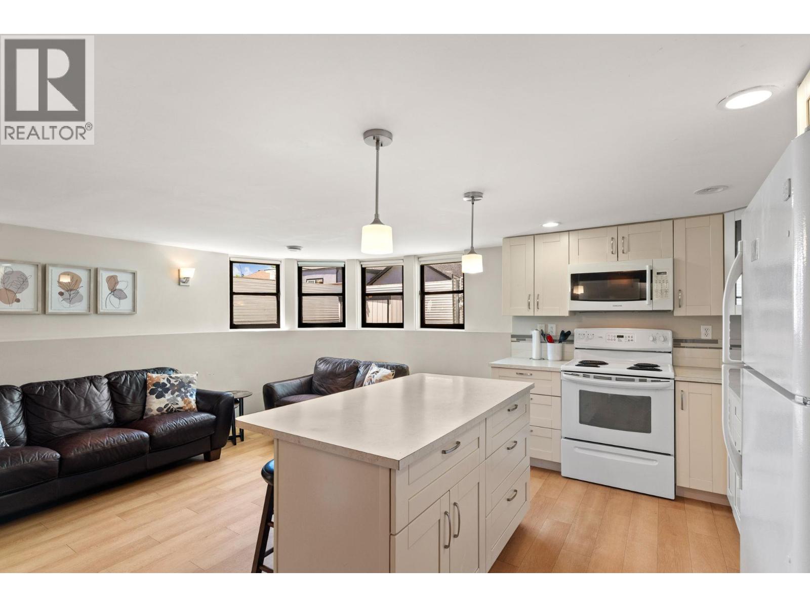 1858 Abbott Street, Kelowna, British Columbia  V1Y 1B5 - Photo 43 - 10387929