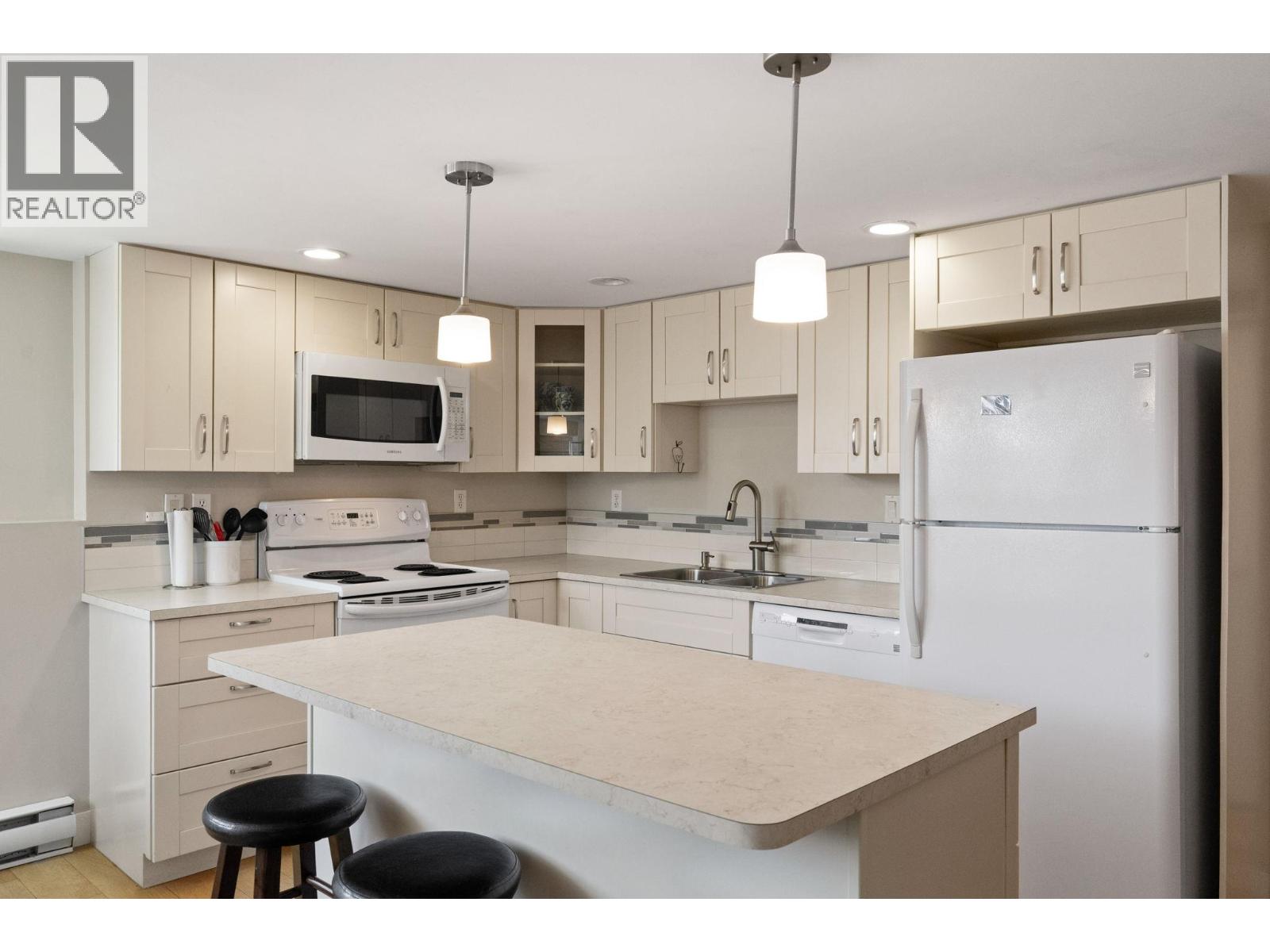1858 Abbott Street, Kelowna, British Columbia  V1Y 1B5 - Photo 46 - 10387929