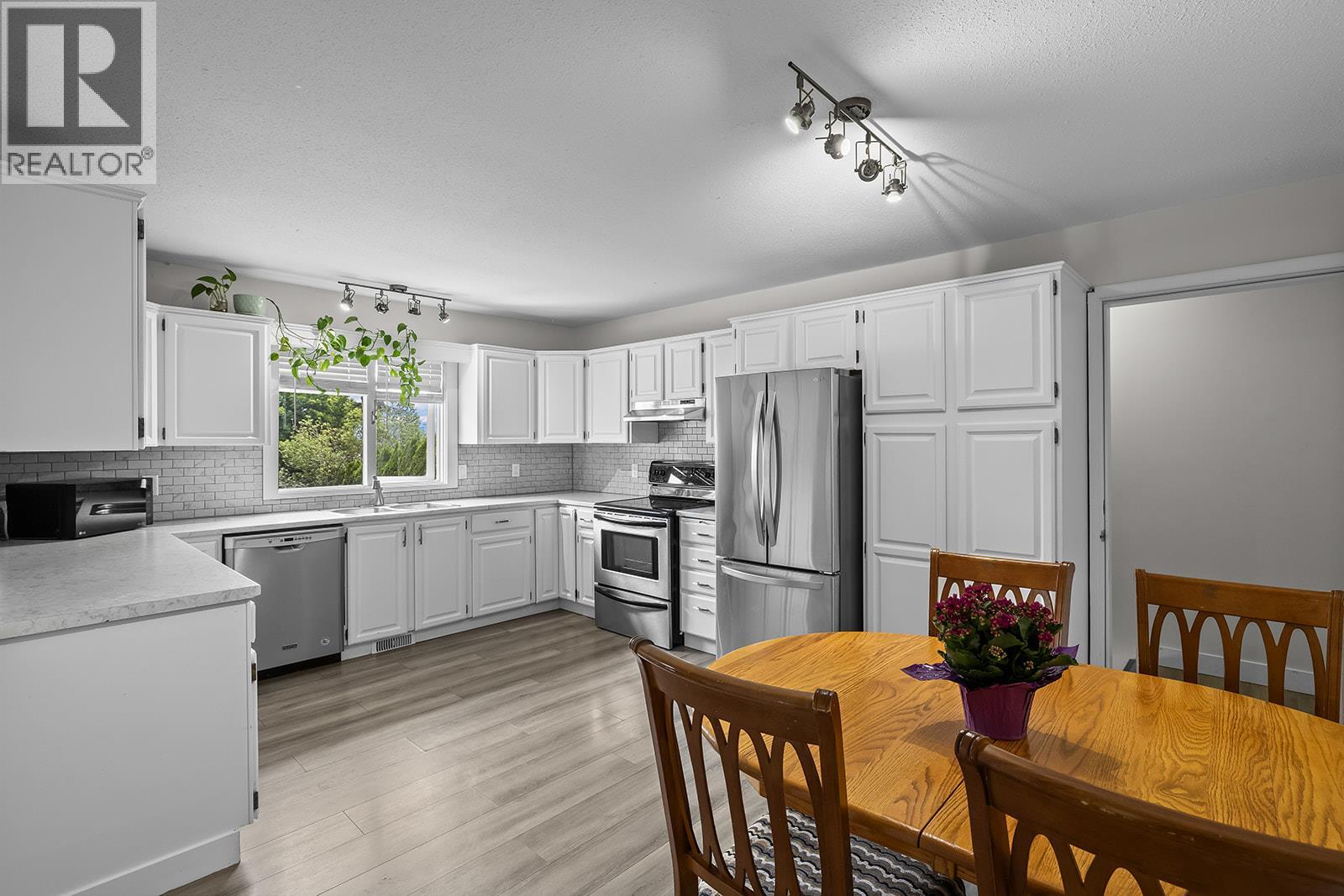 3463 Logan Road, West Kelowna, British Columbia  V4T 1N6 - Photo 1 - 10390297