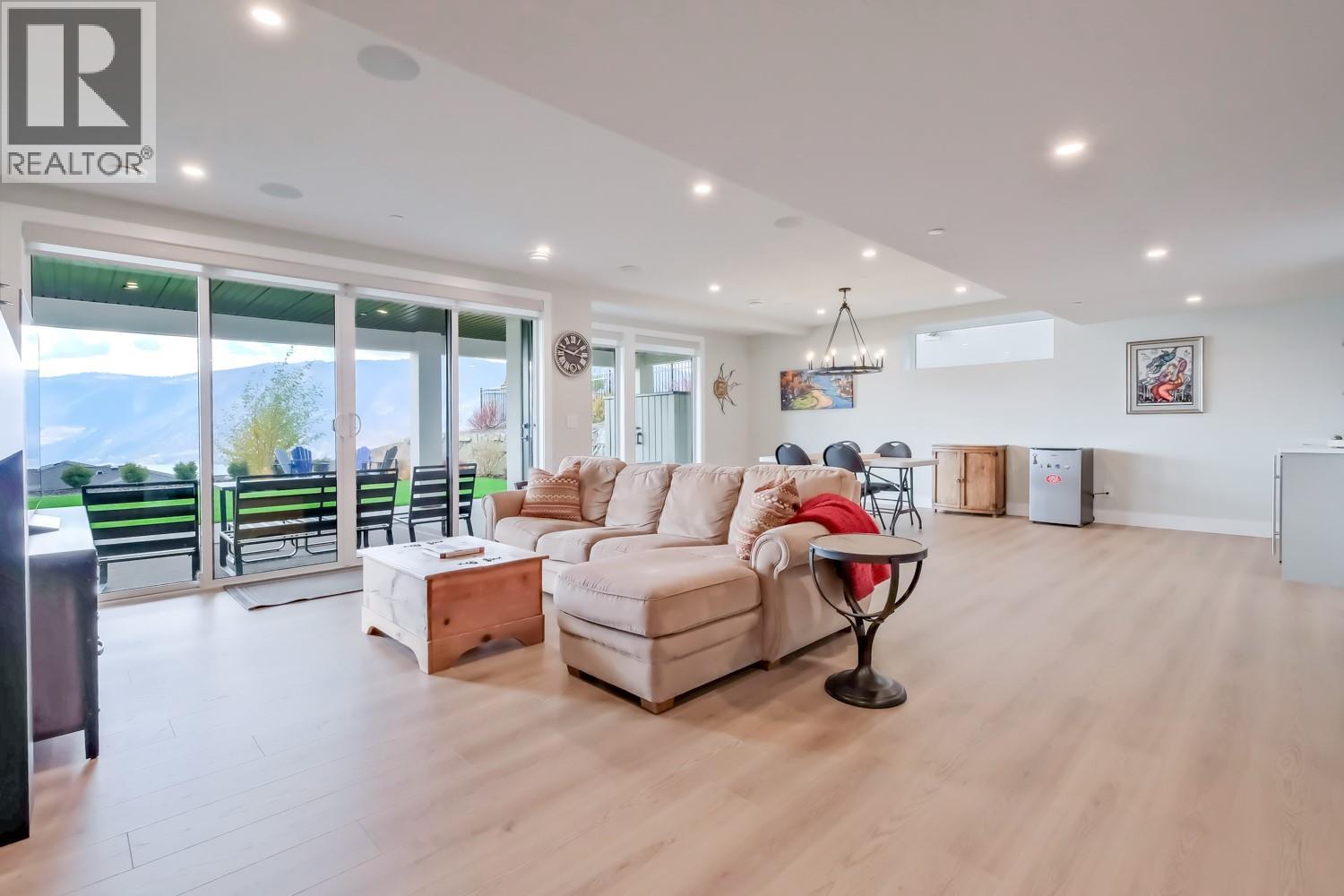 9874 Beacon Hill Drive, Lake Country, British Columbia  V4V 0A9 - Photo 41 - 10390131