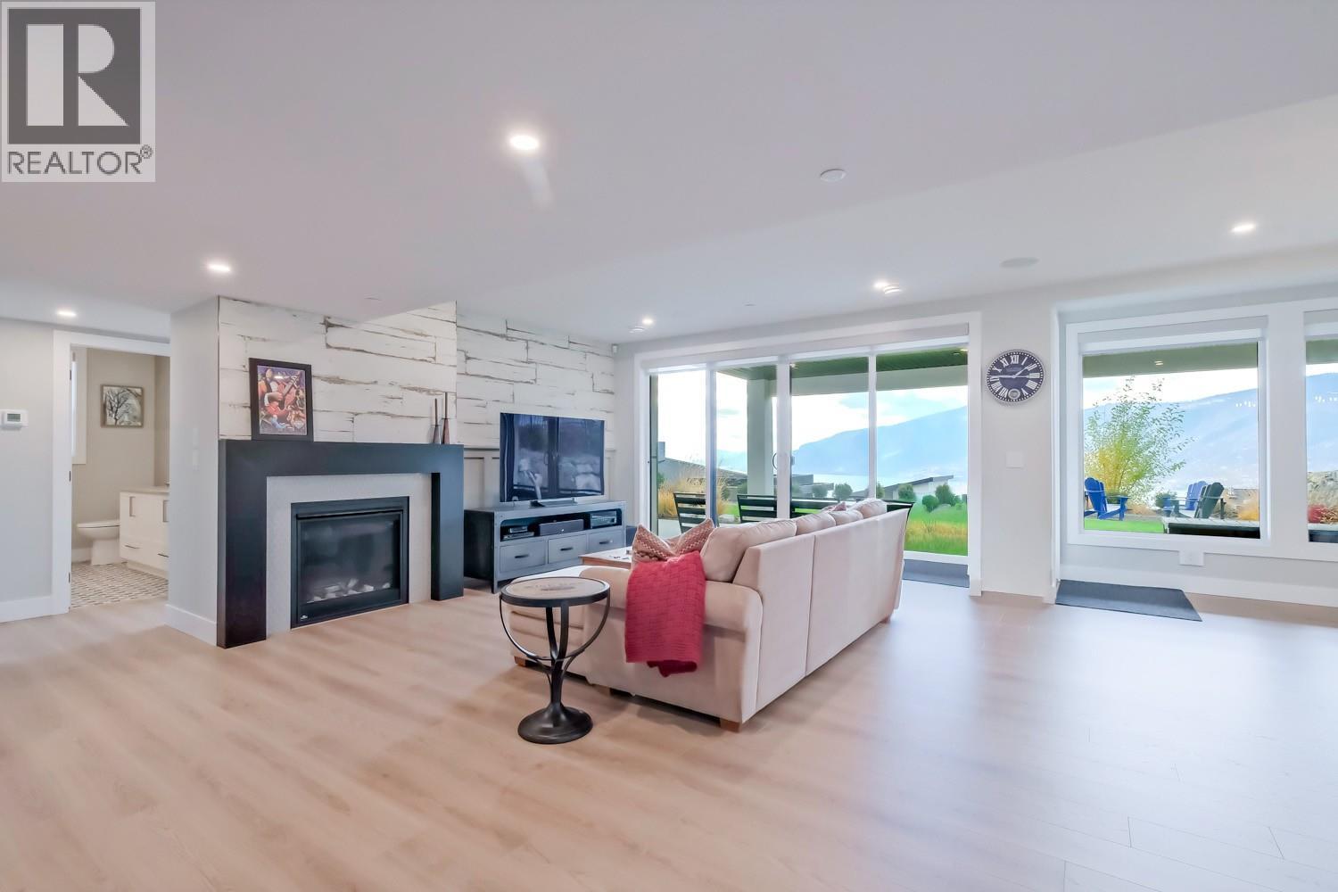 9874 Beacon Hill Drive, Lake Country, British Columbia  V4V 0A9 - Photo 55 - 10390131
