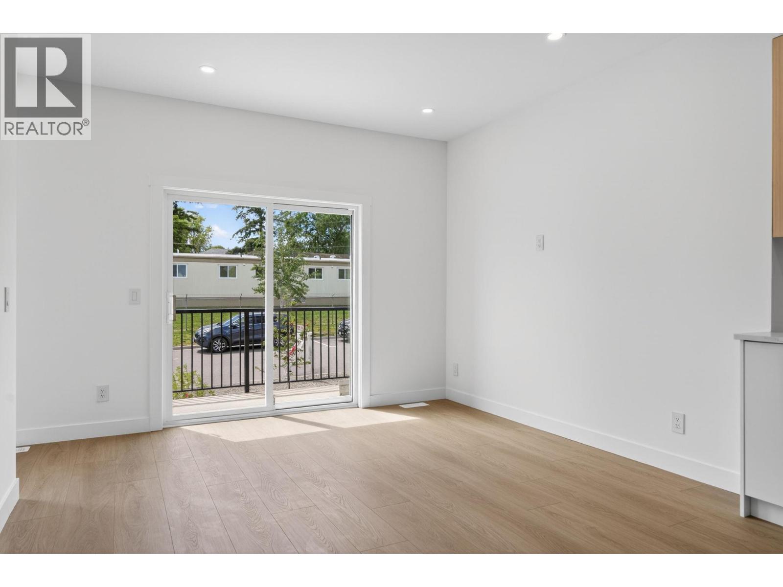 3109 15th Avenue, Vernon, British Columbia  V1T 5G7 - Photo 3 - 10389822