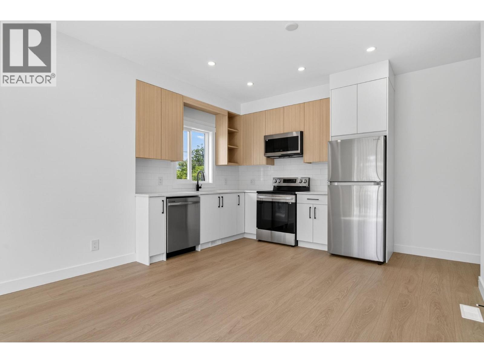 3109 15th Avenue, Vernon, British Columbia  V1T 5G7 - Photo 4 - 10389822