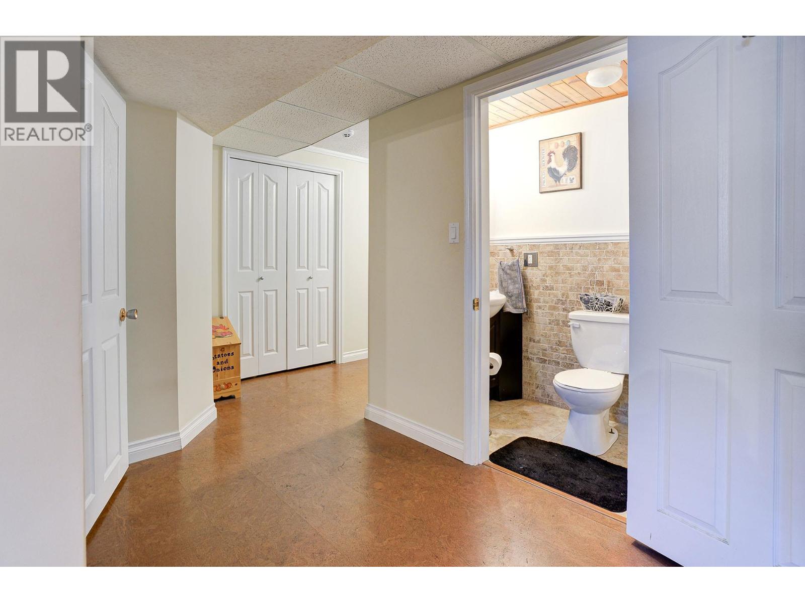 660 Valdes Drive, Kamloops, British Columbia  V2B 5J2 - Photo 27 - 10390429