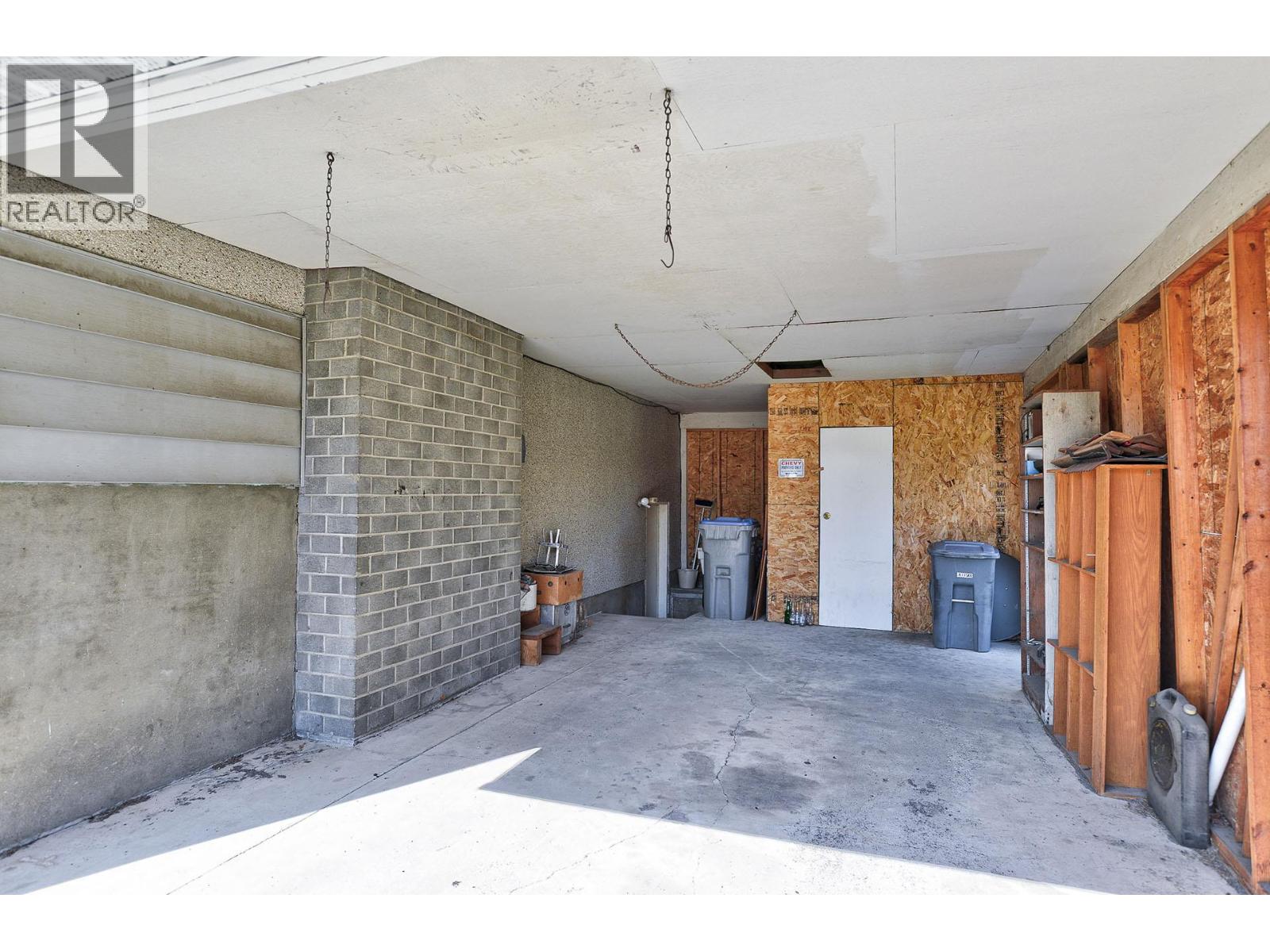 660 Valdes Drive, Kamloops, British Columbia  V2B 5J2 - Photo 40 - 10390429