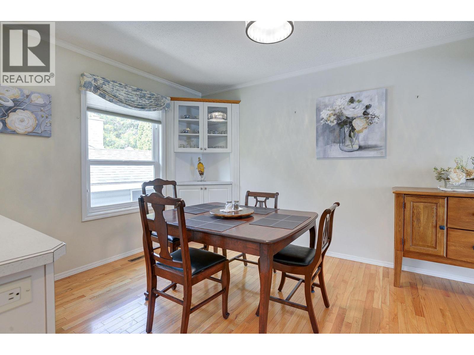 660 Valdes Drive, Kamloops, British Columbia  V2B 5J2 - Photo 7 - 10390429