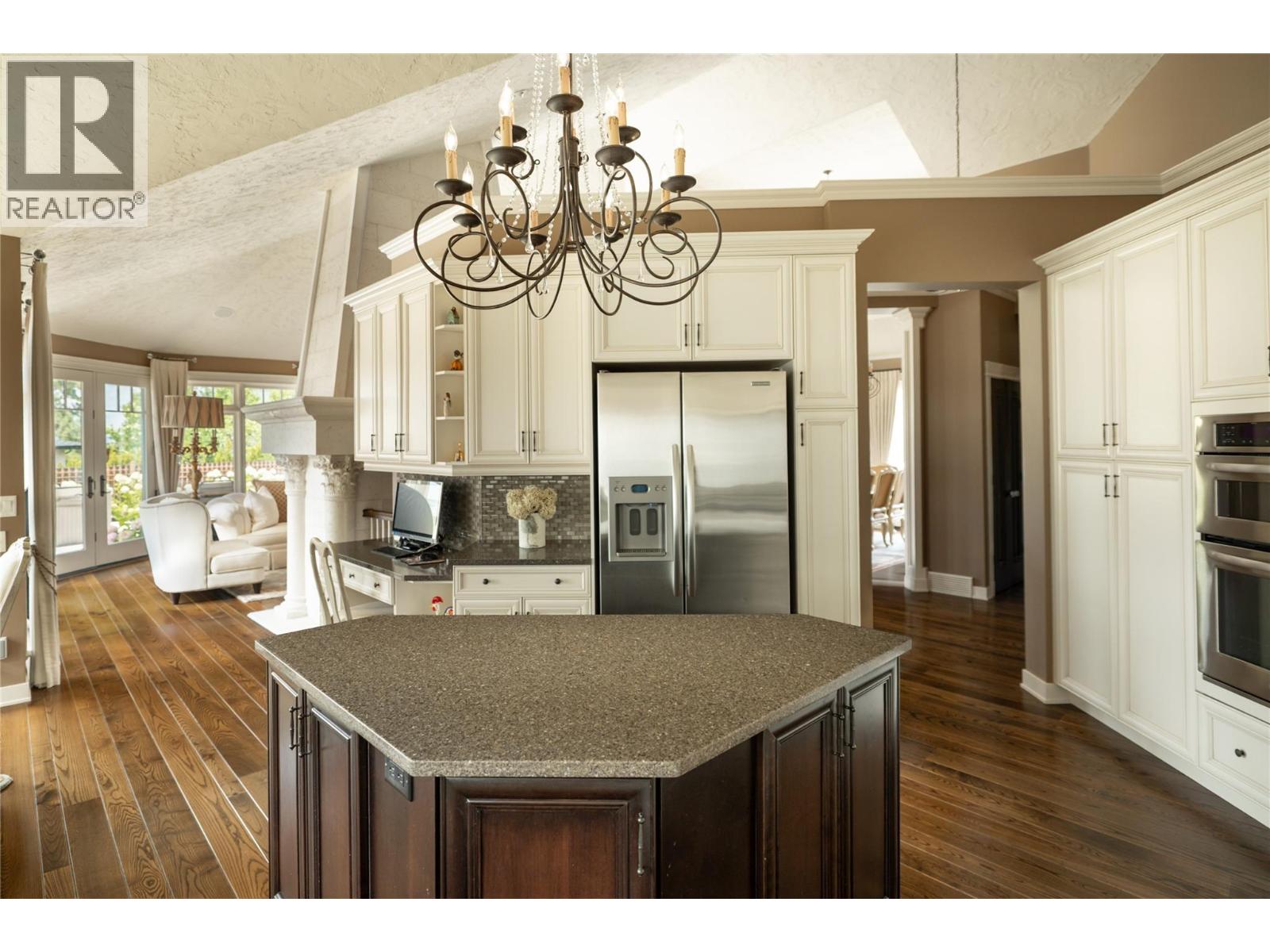 4768 Carmel Crescent, Kelowna, British Columbia  V1W 5B9 - Photo 8 - 10390209