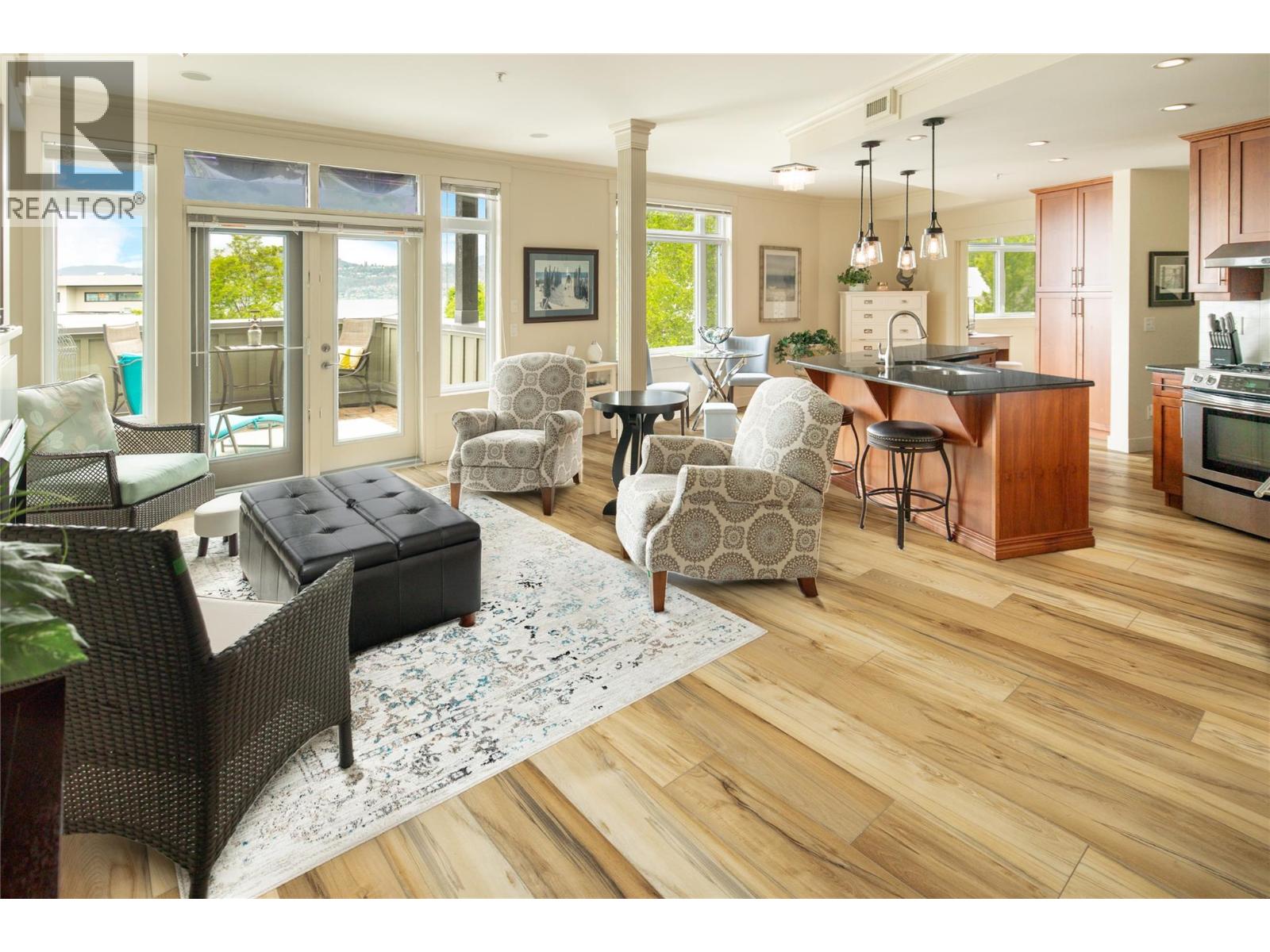 2901 Abbott Street Unit# 307, Kelowna, British Columbia  V1Y 1G7 - Photo 3 - 10389476